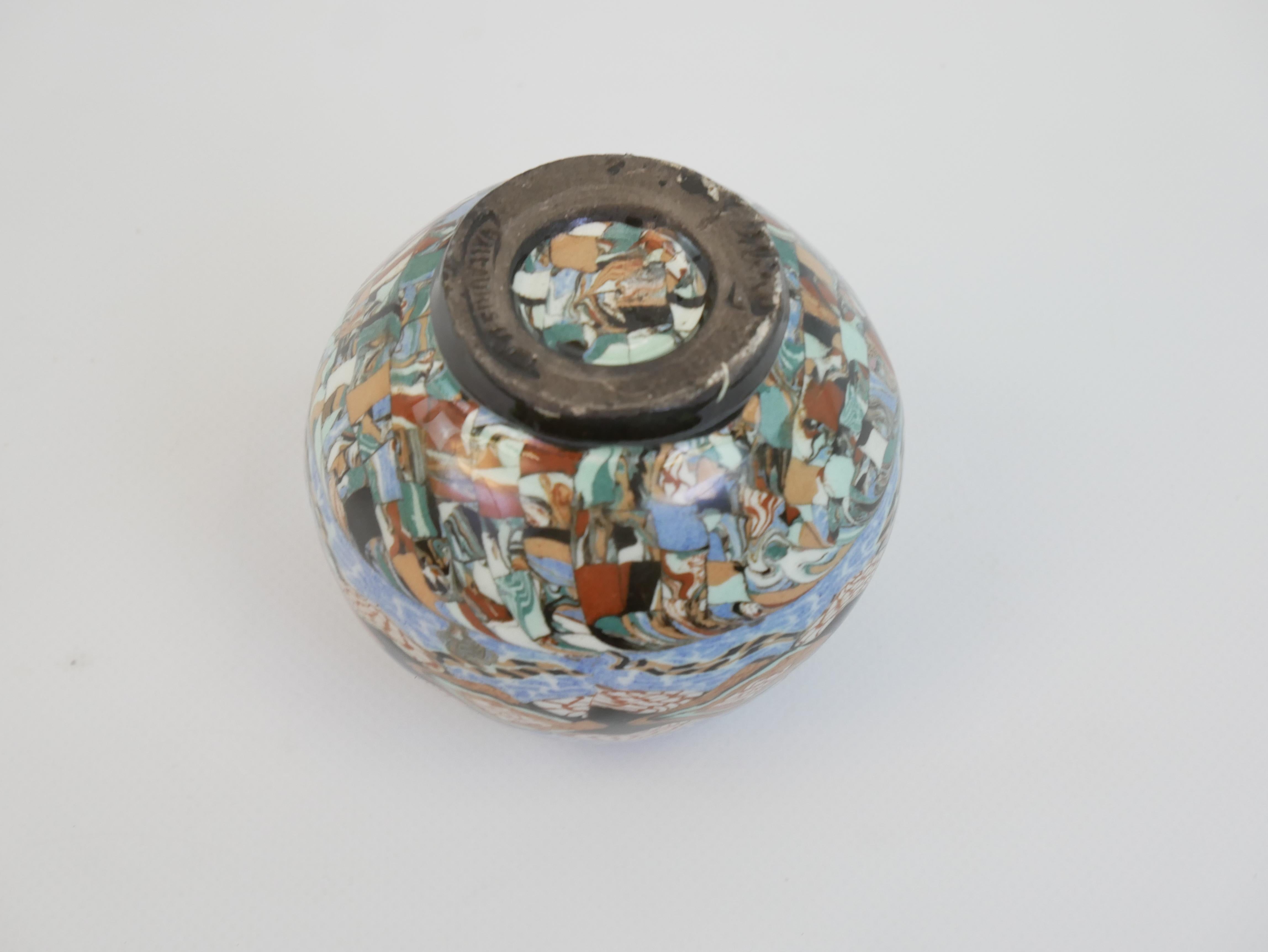 Hübsche kleine Blumenvase 