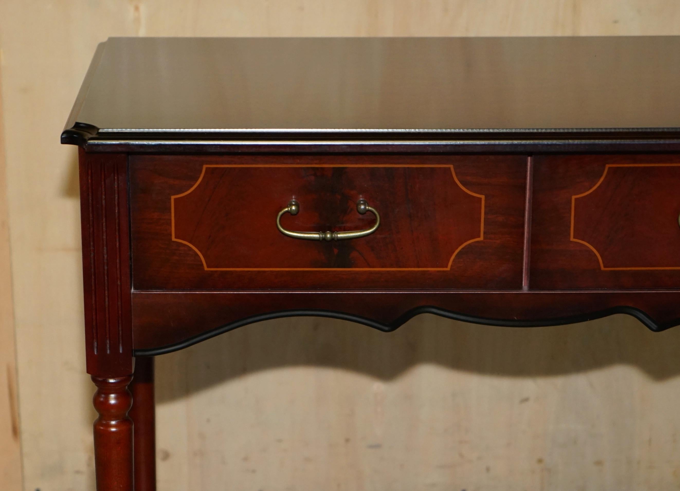 Mid-Century Modern LOVELY SMALL TWO DRAWER SIDE CONSOLE TABLE WITH HARDWOOD STYLE FINiSH For Sale