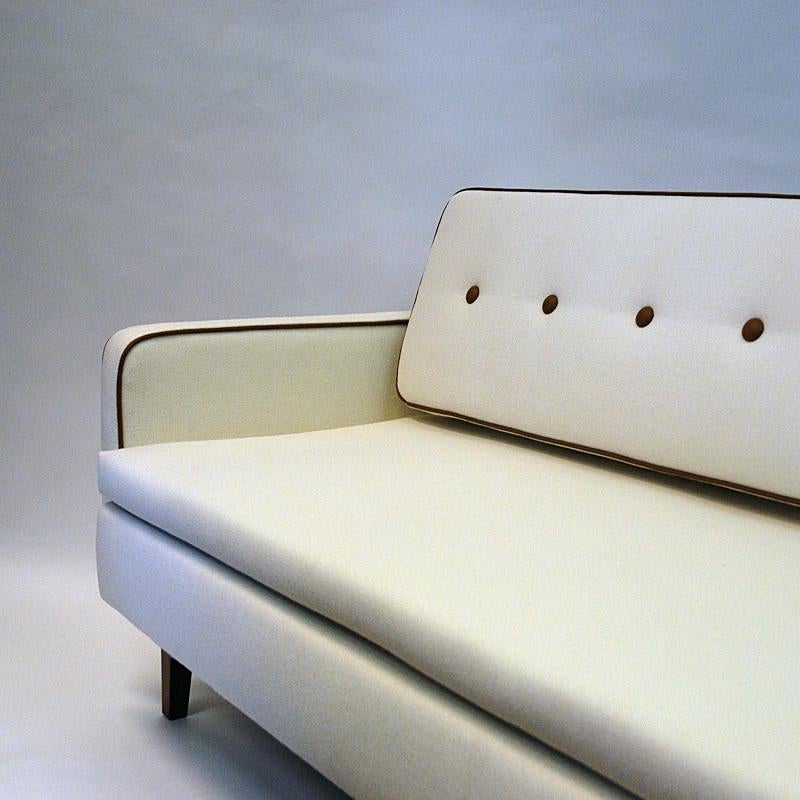 Lovely Sofa and Daybed of White Wool by Ire Möbler, 1950s, Sweden For Sale 2