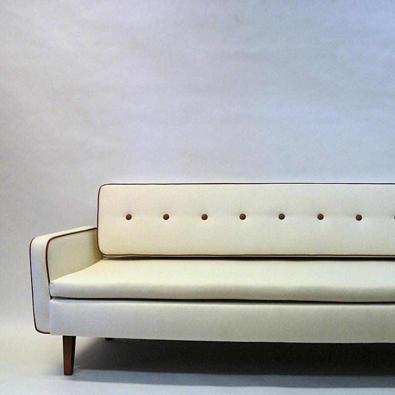 Schönes Sofa und Daybed aus weißer Wolle von Ire Möbler, 1950er Jahre, Schweden im Angebot 4