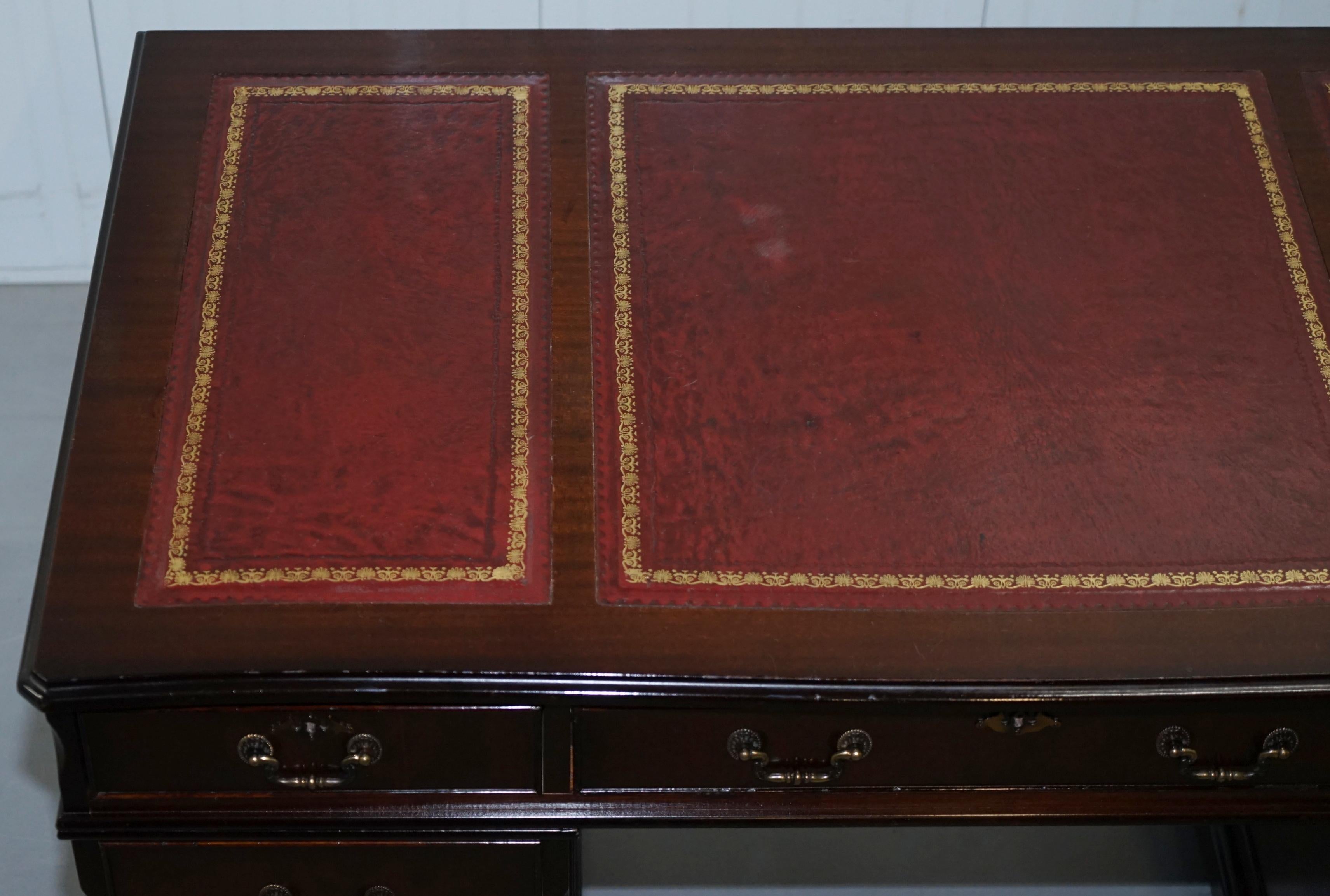 Hand-Crafted Lovely Solid Mahogany Twin Pedestal Partner Desk Oxblood Leather Writing Surface