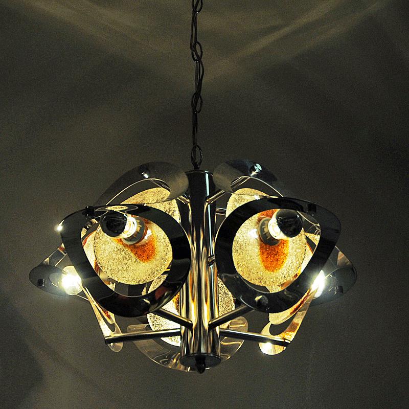 Lovely Space Age Italian Muranoglass and Chrome Ceiling lamp 1960s 3