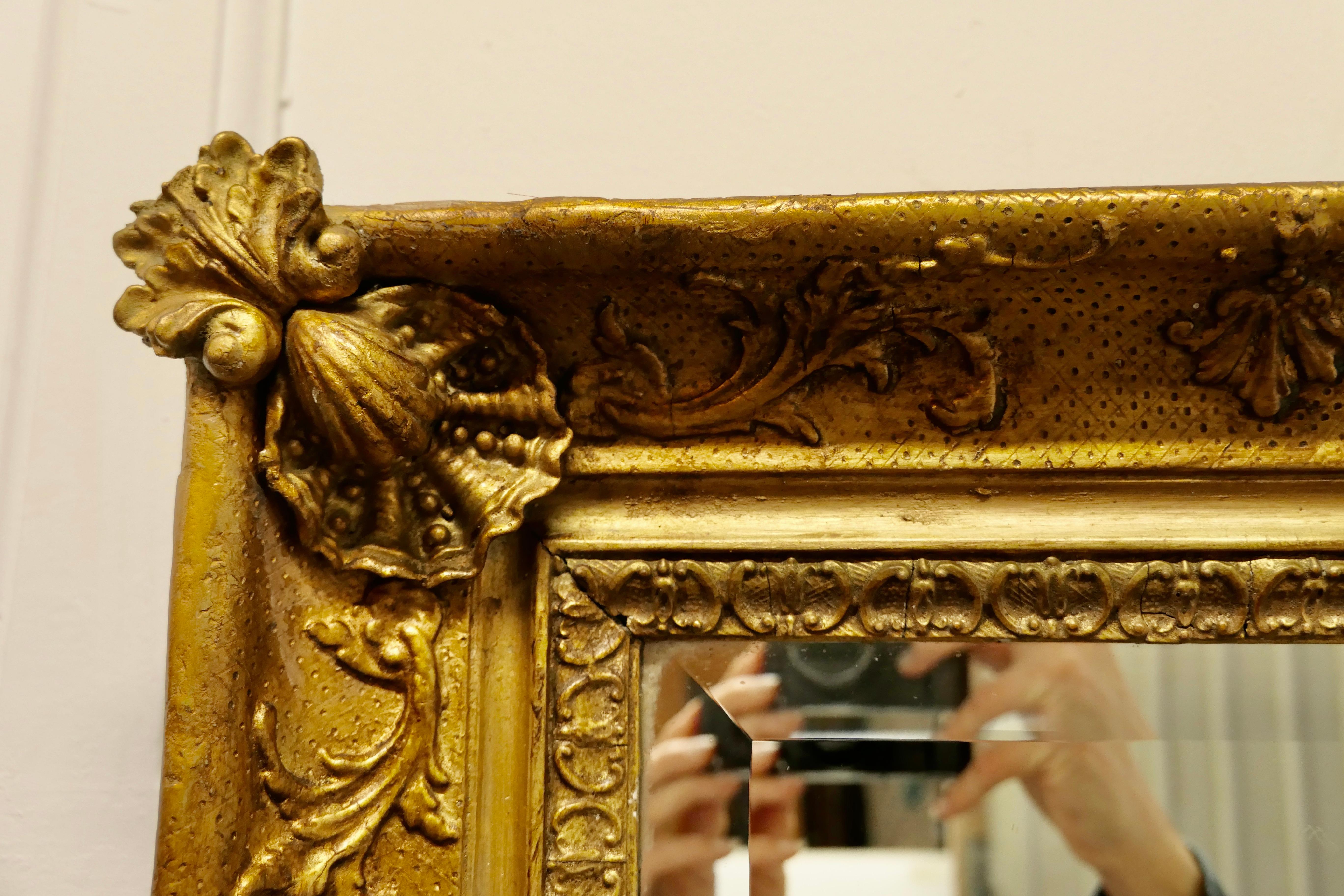 Precioso Espejo de Pared Rococó Dorado Cuadrado siglo XIX en venta