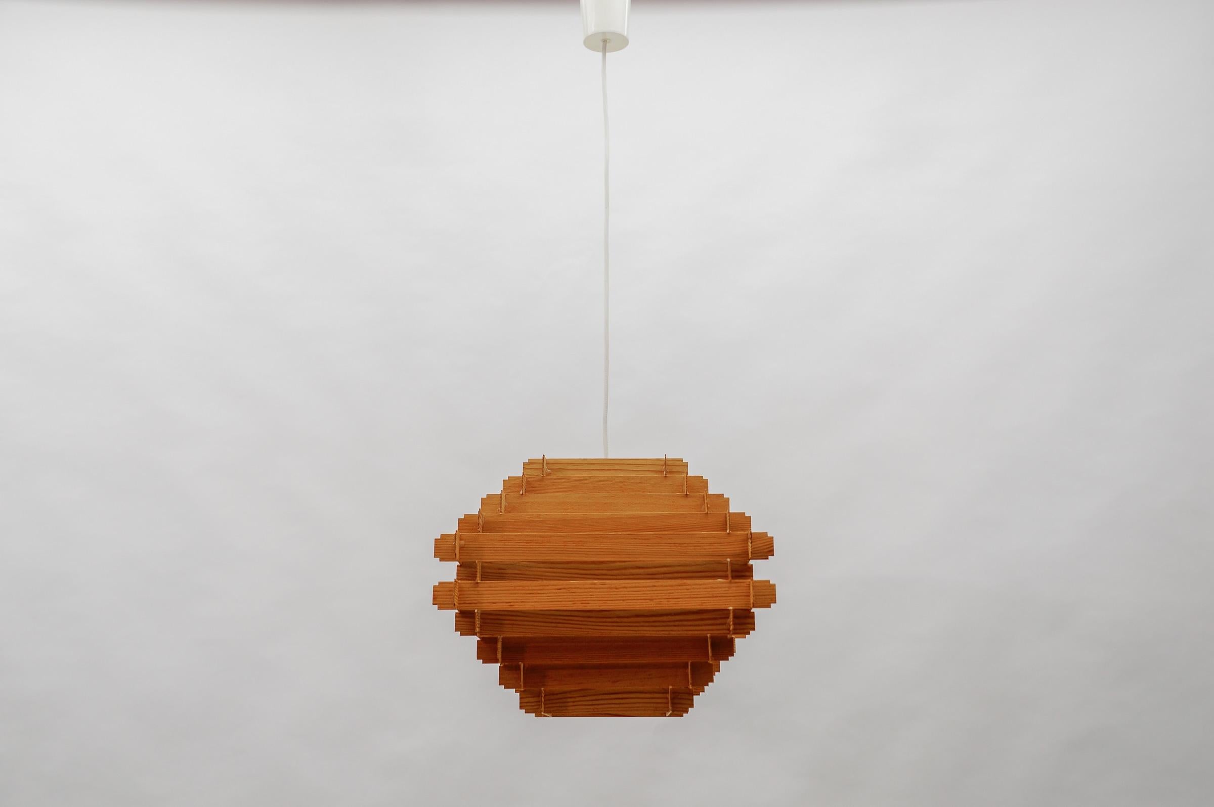 Lovely Stepped Wooden Ceilling Slat Lamp, 1960s Scandinavian For Sale 1