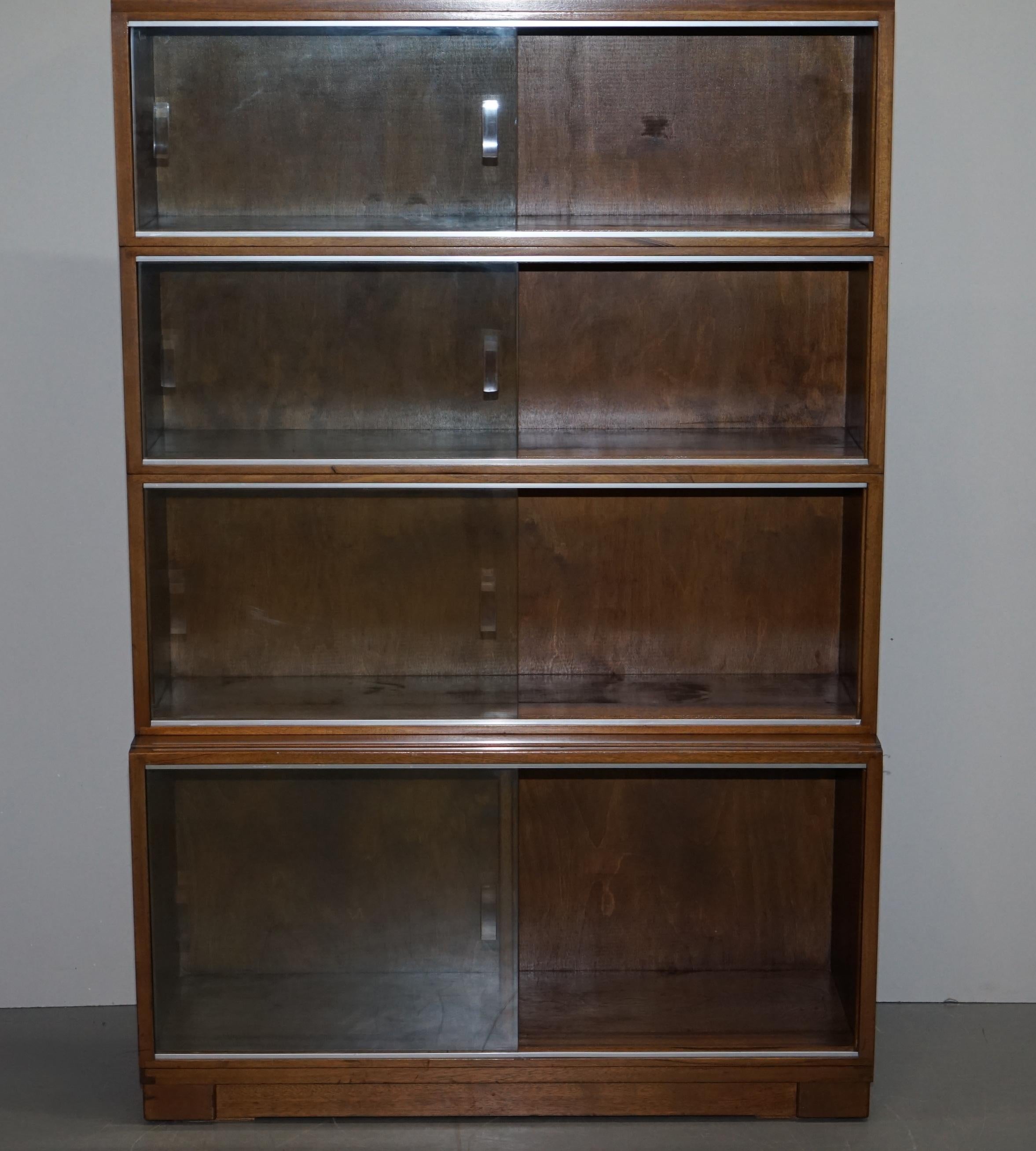 Lovely Suite of Three Minty Oxford Modualr Stacking Bookcases Hardwood Frames For Sale 2