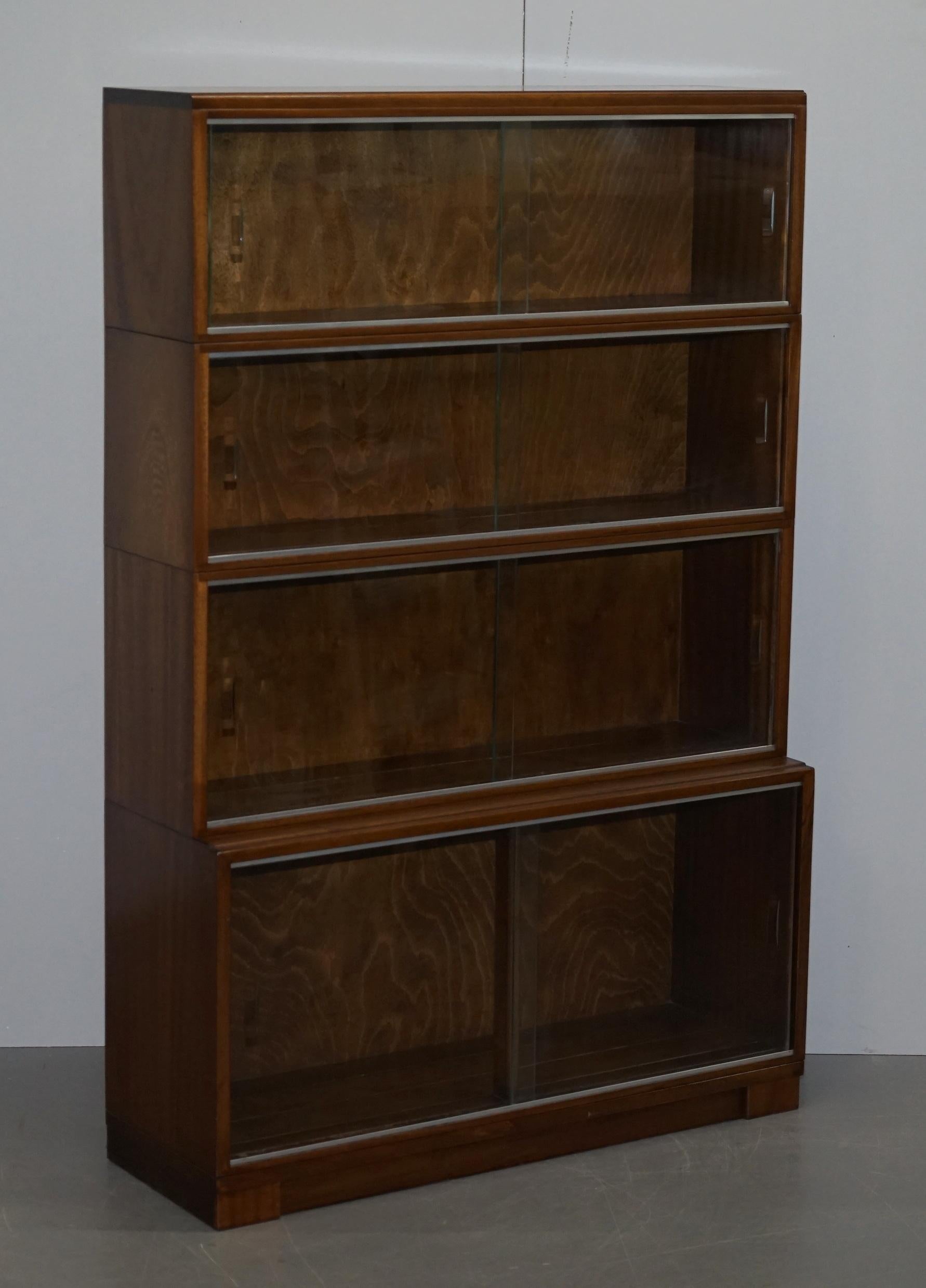 Lovely Suite of Three Minty Oxford Modualr Stacking Bookcases Hardwood Frames For Sale 7
