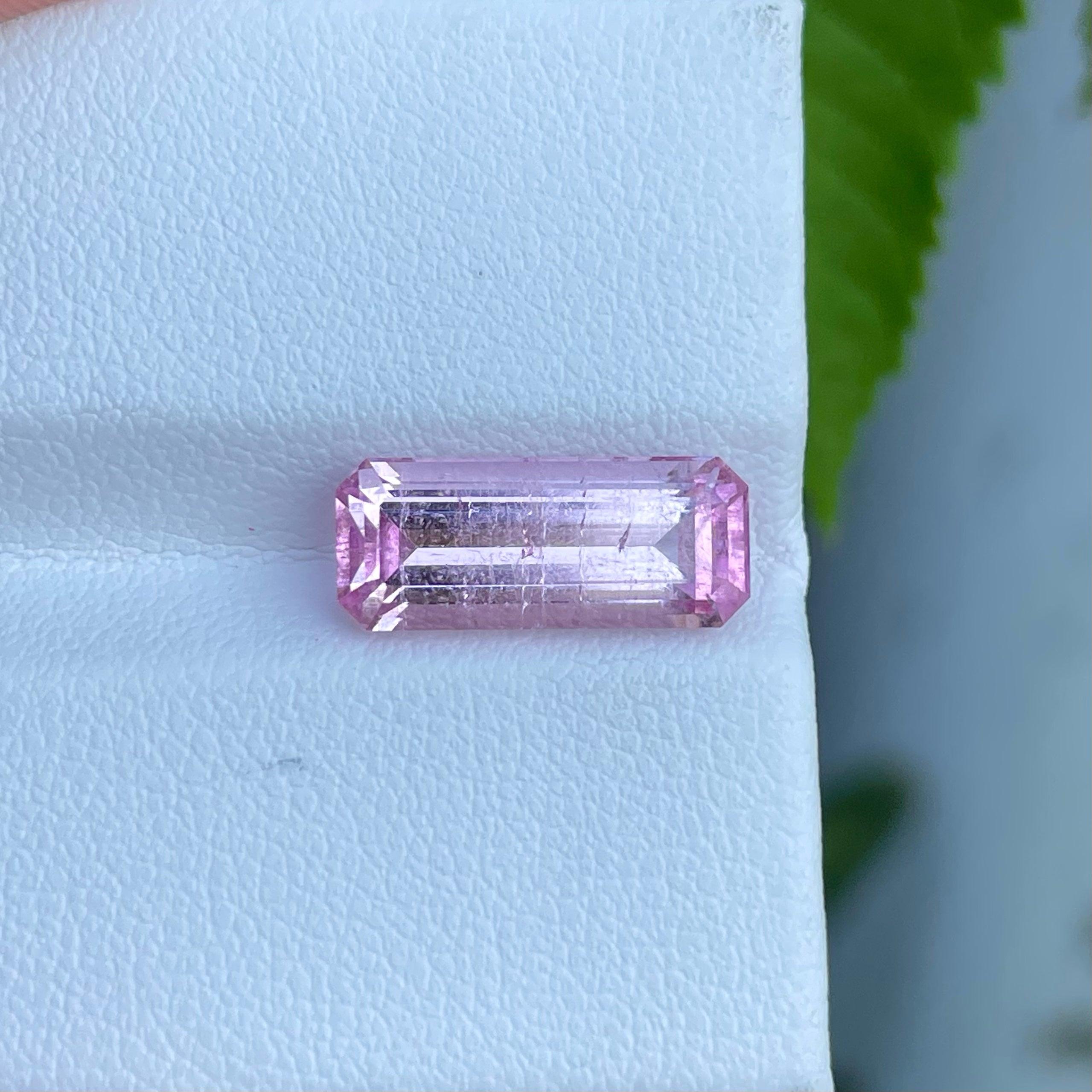 Lovely Sweet Pink Tourmaline Cut Gemstone 5.05 Carats Faceted Tourmaline Stone In New Condition In Bangkok, TH