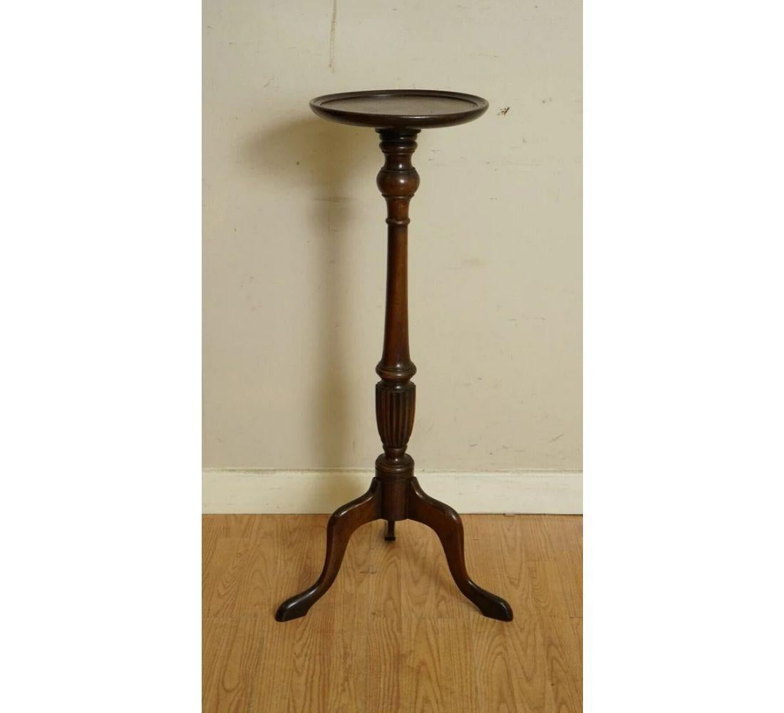 British Lovely Tall Antique Carved Victorian Pedestal Plant Display Stand End Table