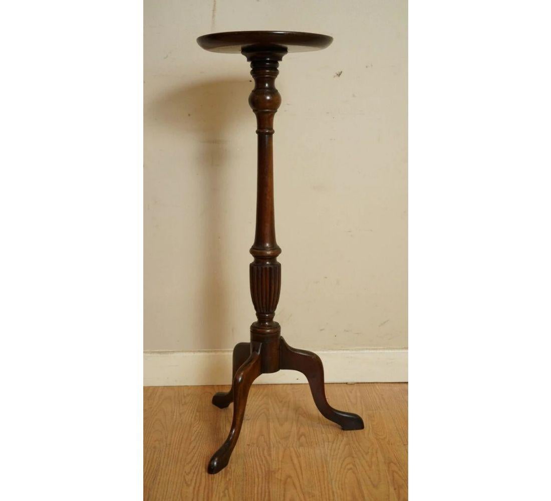 Lovely Tall Antique Carved Victorian Pedestal Plant Display Stand End Table In Good Condition In Pulborough, GB