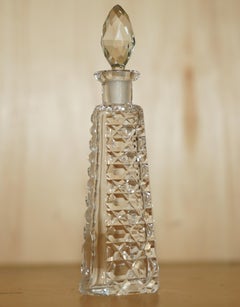 LOVELY TALL ANTIQUE CUT GLASS CRYSTAL COLLECTABLE DRESSiNG TABLE PERFUME BOTTLE