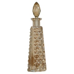 LOVELY TALL ANTIQUE CUT GLASS CRYSTAL COLLECTABLE DRESSiNG TABLE PERFUME BOTTLE