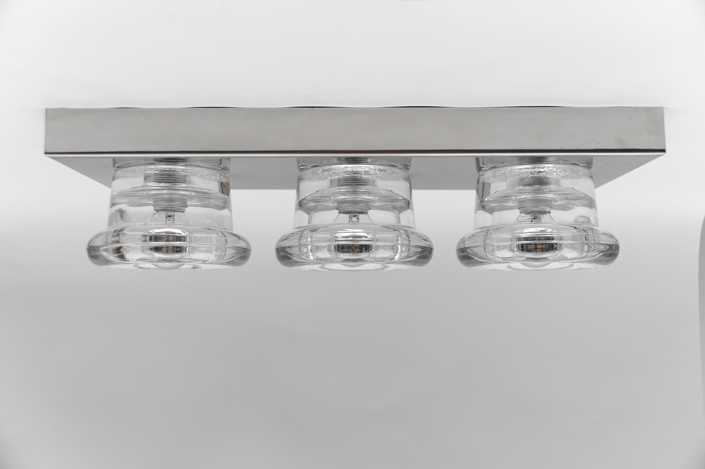 Lovely Triple Glass Wall or Ceiling Light by Gebrüder Cosack, Germany 1960s In Good Condition For Sale In Nürnberg, Bayern