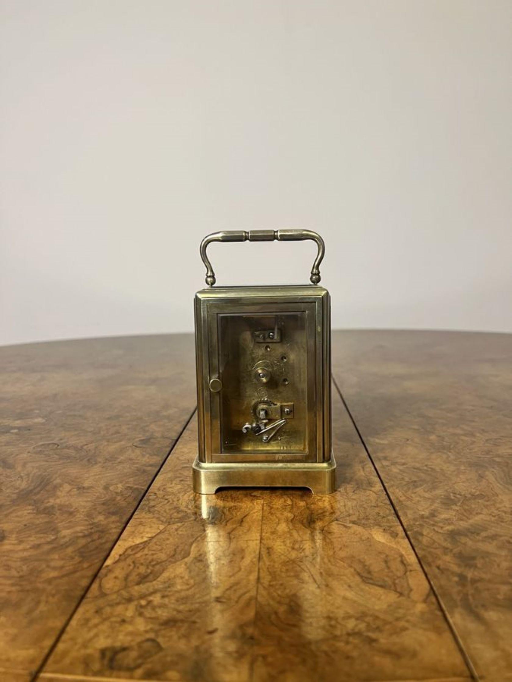 Charmante horloge ancienne en laiton de l'époque édouardienne.  Bon état - En vente à Ipswich, GB