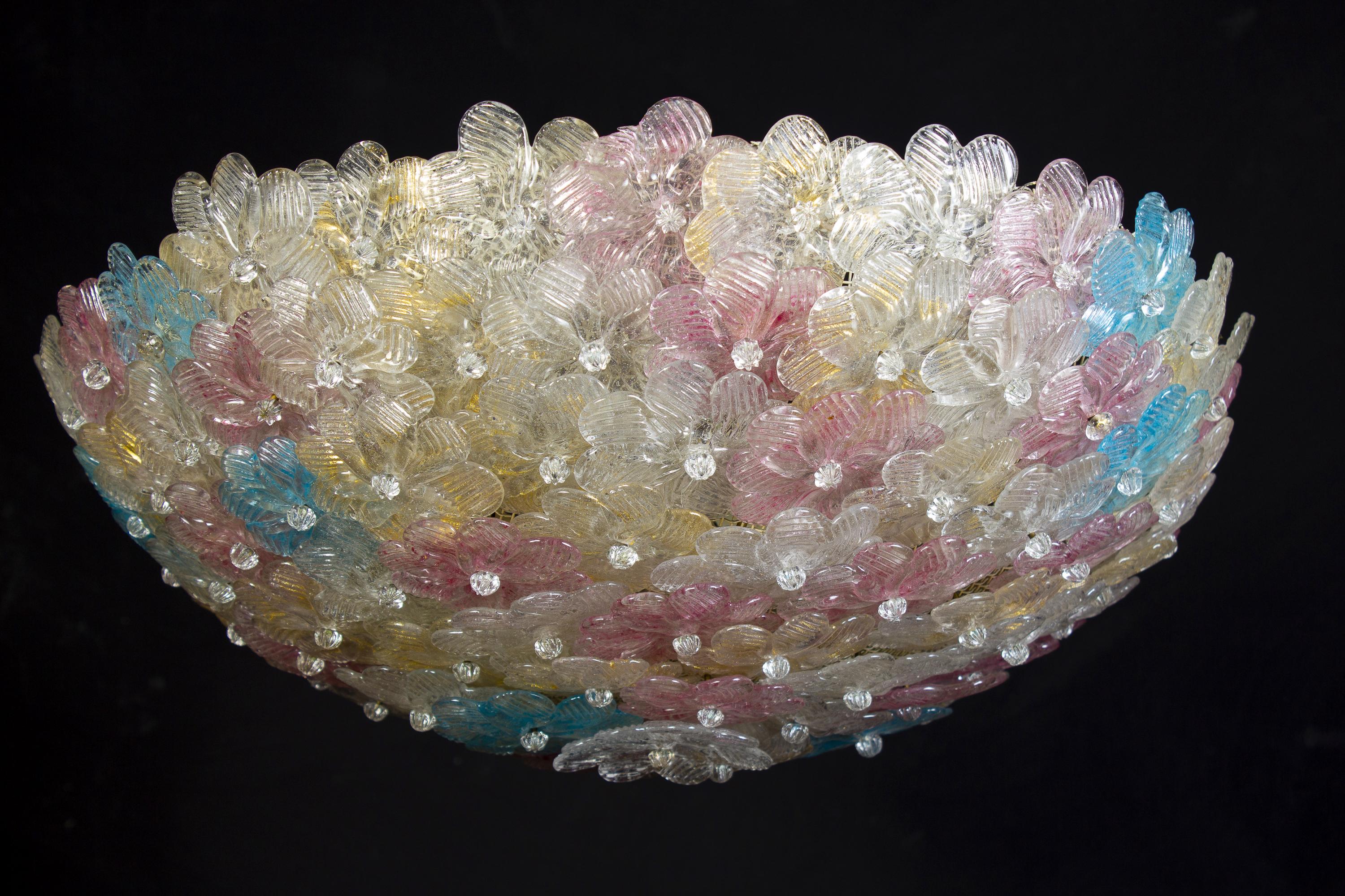 Mid-Century Modern Lovely Venetian Ceiling Flowers Basket by Barovier & Toso, 1950s For Sale