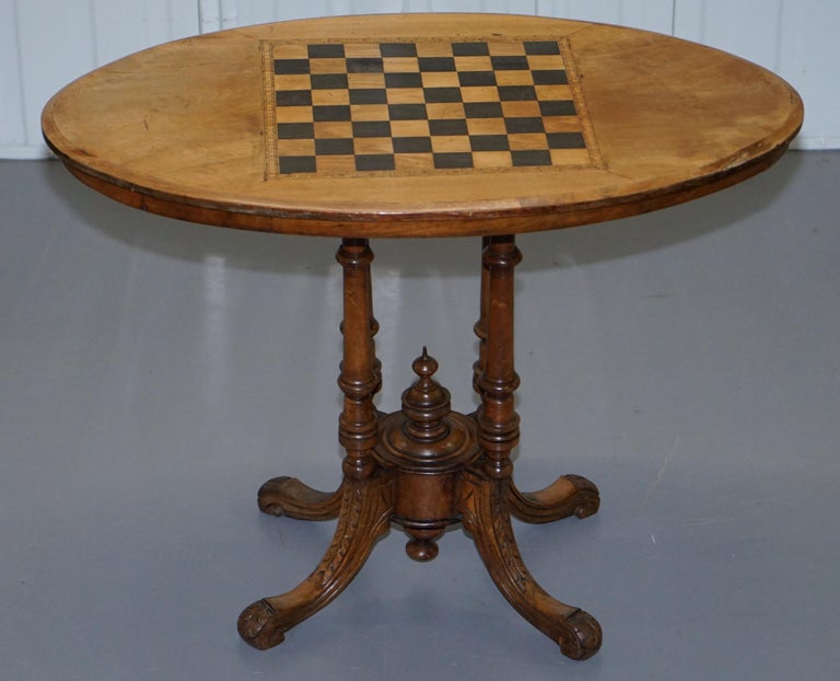 Lovely Victorian 1880 Walnut and Boxwood Marquetry Inlaid Chess Games