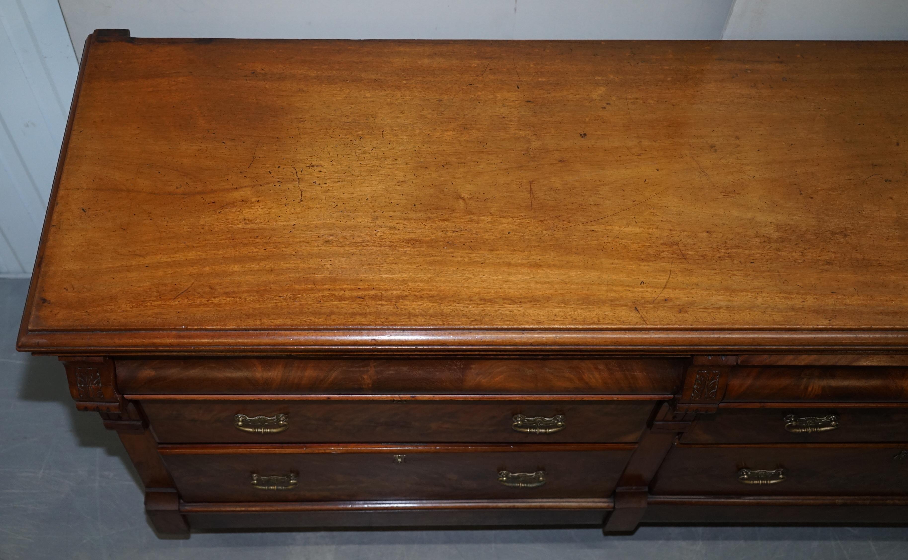 Lovely Victorian Burr & Quarter Cut Walnut Six Drawer Sideboard Chest of Drawers 7