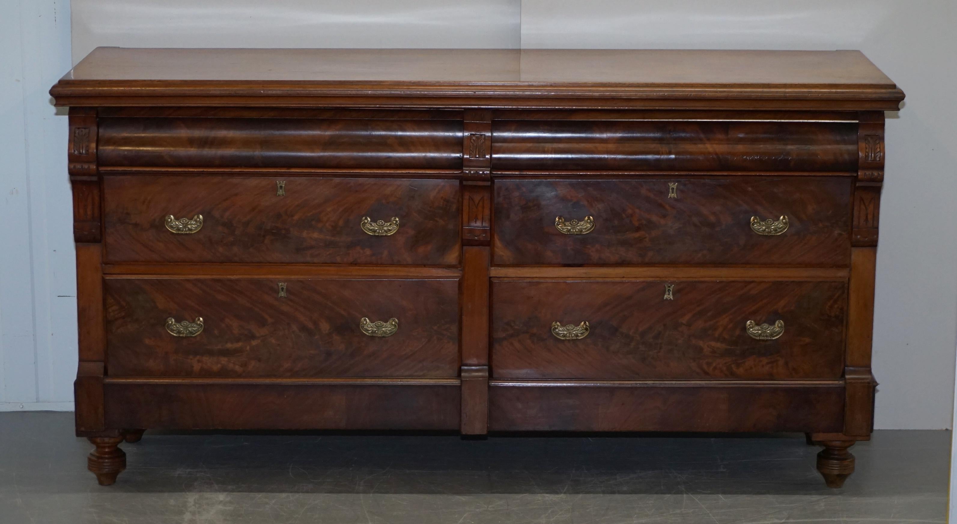 We are delighted to offer for sale this lovely mid Victorian circa 1860 Quarter cut and Burr Walnut sideboard with six large drawers

A very decorative and extremely well made piece, the cuts of walnut simply glow in the right light, the top two