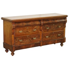 Lovely Victorian Burr & Quarter Cut Walnut Six Drawer Sideboard Chest of Drawers