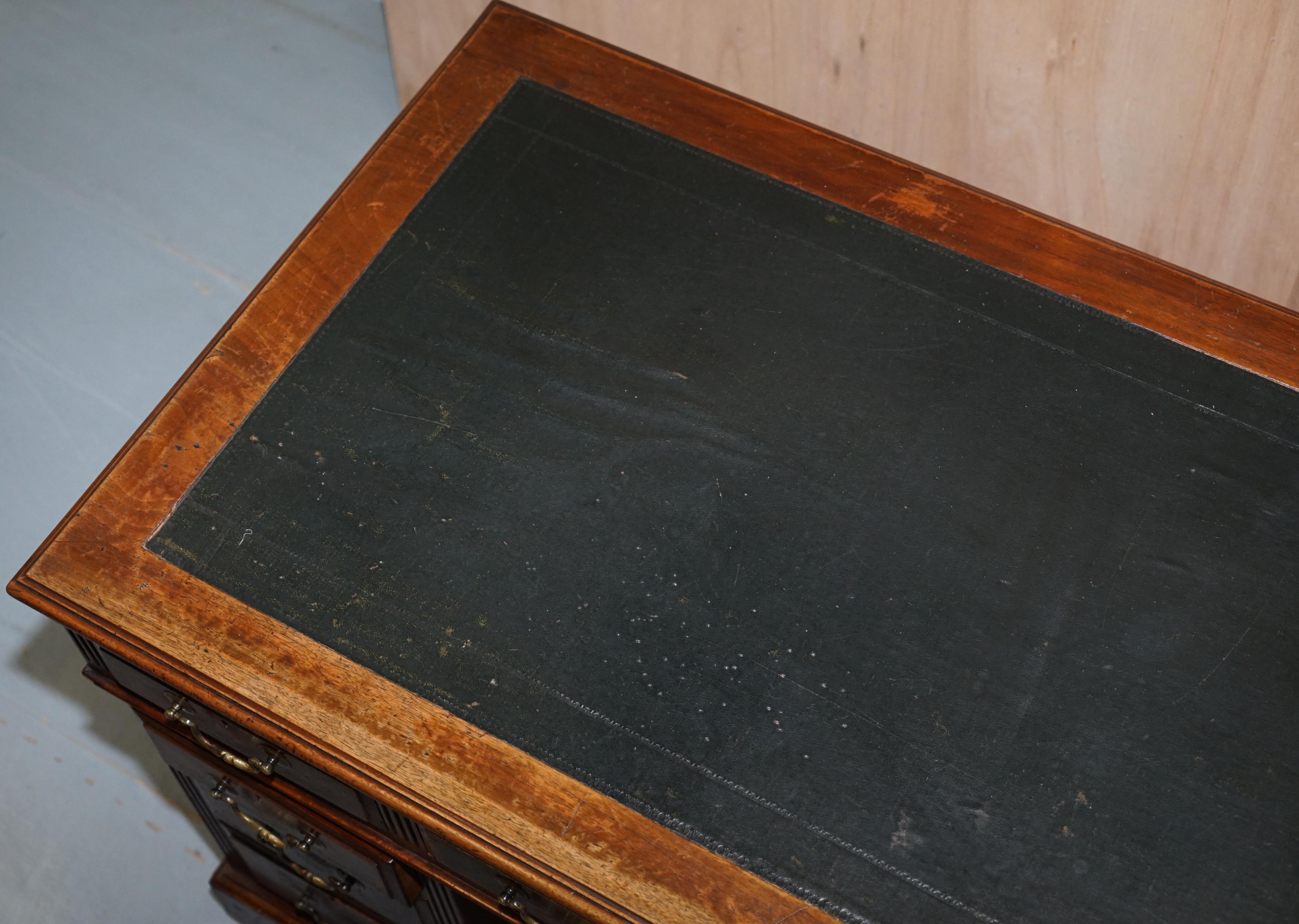 Leather Lovely Victorian circa 1880 English Panelled Hardwood Twin Pedestal Partner Desk For Sale