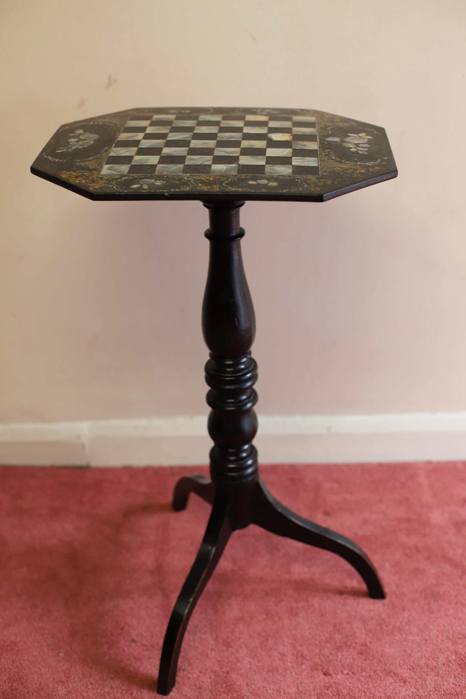 Schöner viktorianischer ebonisierter Spieltisch von Jennens  und Bettridge  (Frühviktorianisch) im Angebot