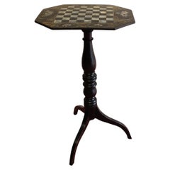 Ravissante table de jeu victorienne en bois d'ébène fabriquée par Jennens  et Bettridge
