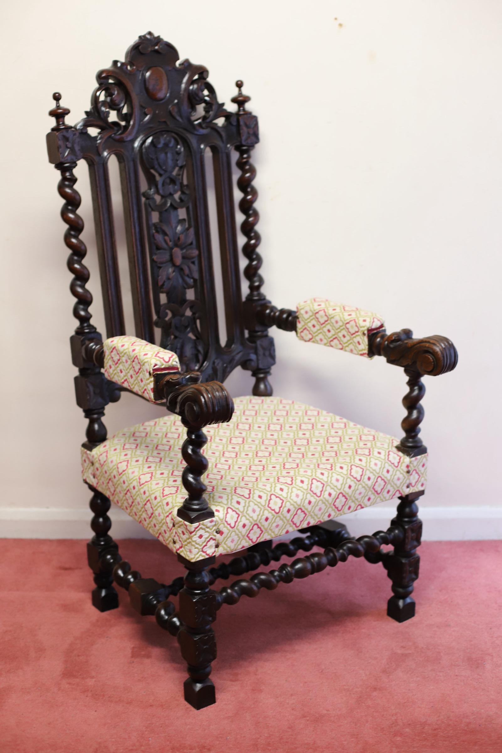 British Lovely Victorian English Carved Oak Armchair For Sale