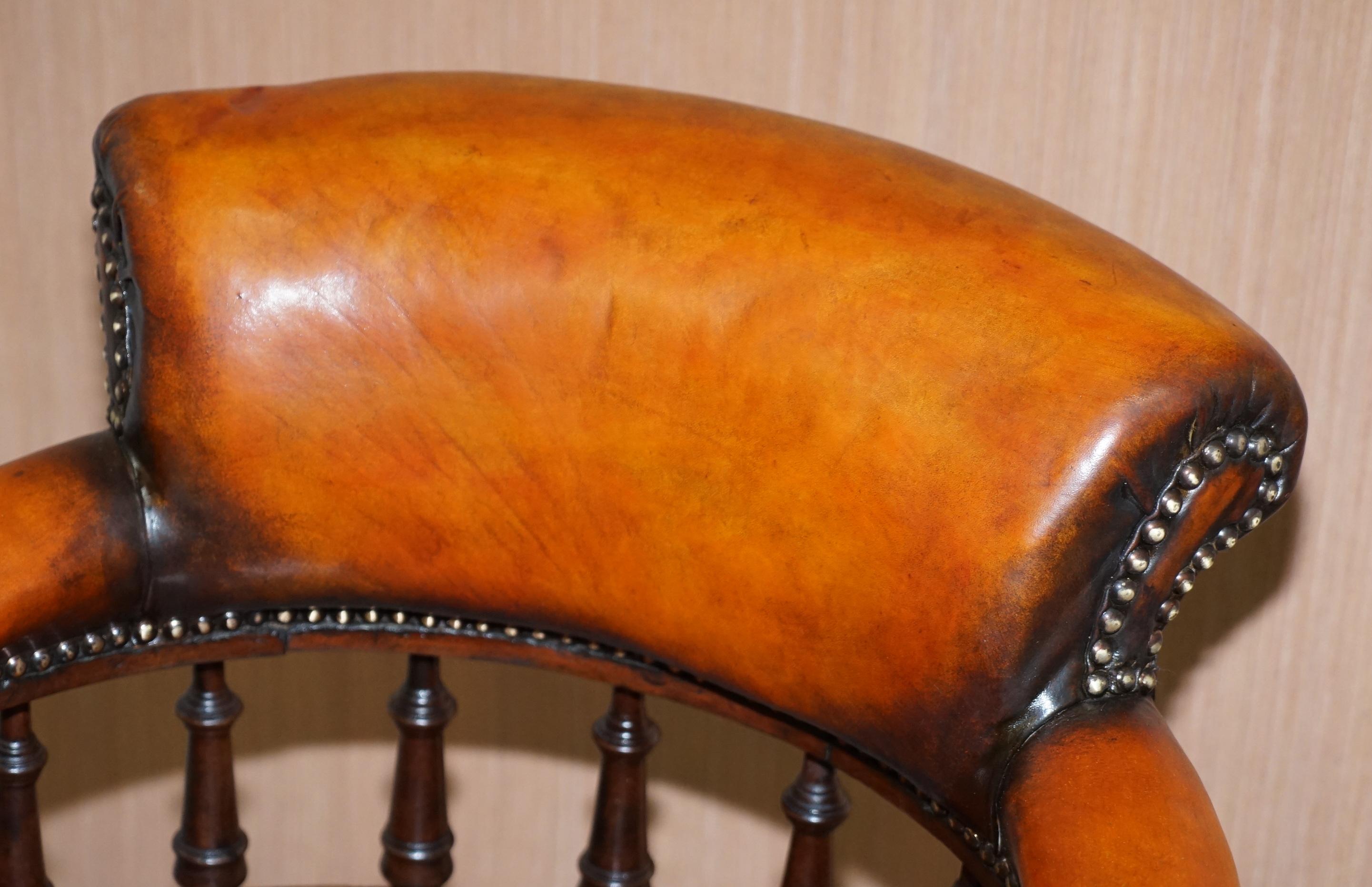 Hand-Crafted Lovely Victorian Fully Restored Brown Leather Ships Captains Swivel Office Chair