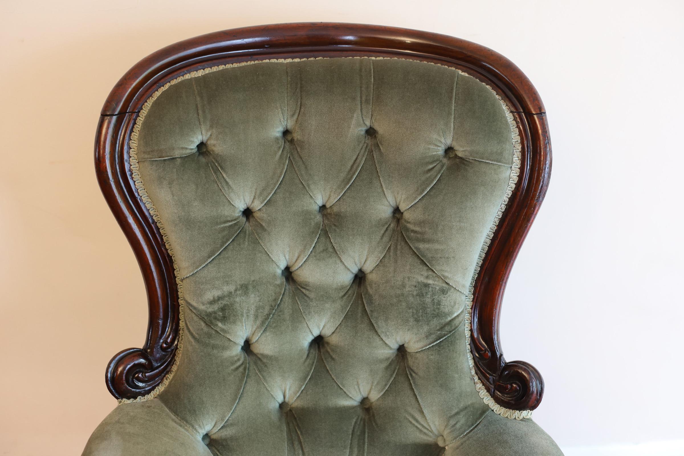 Late Victorian Lovely Victorian Oak  Armchair For Sale
