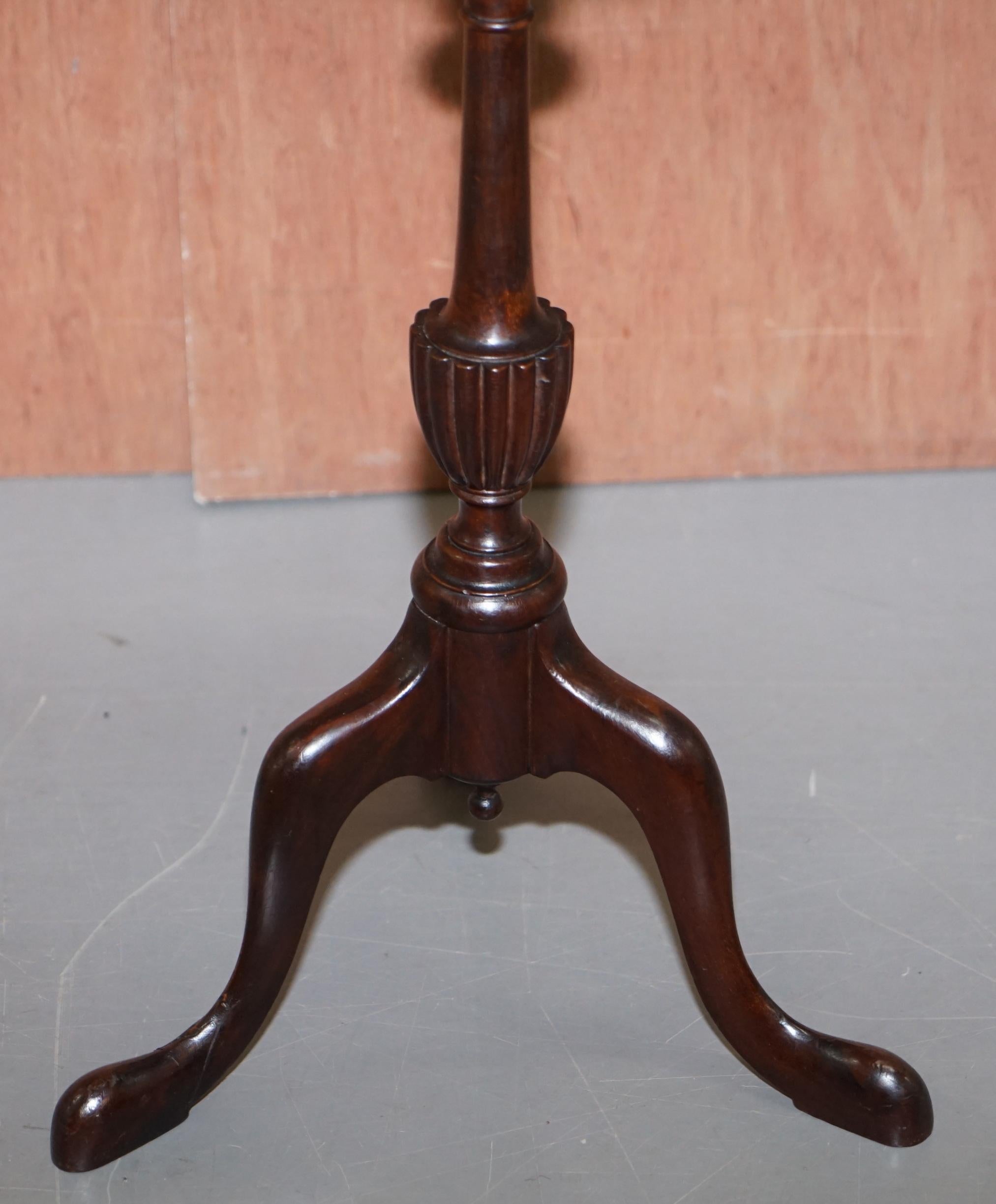 Lovely Victorian Scottish Hardwood Tripod Lamp Side End Wine Table Carved Top 1