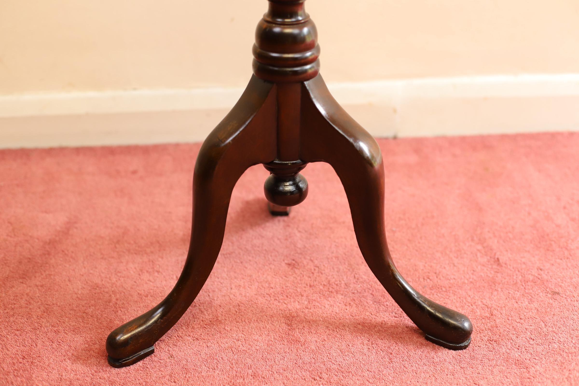 British Lovely Victorian Torchiere Plant Stand  For Sale