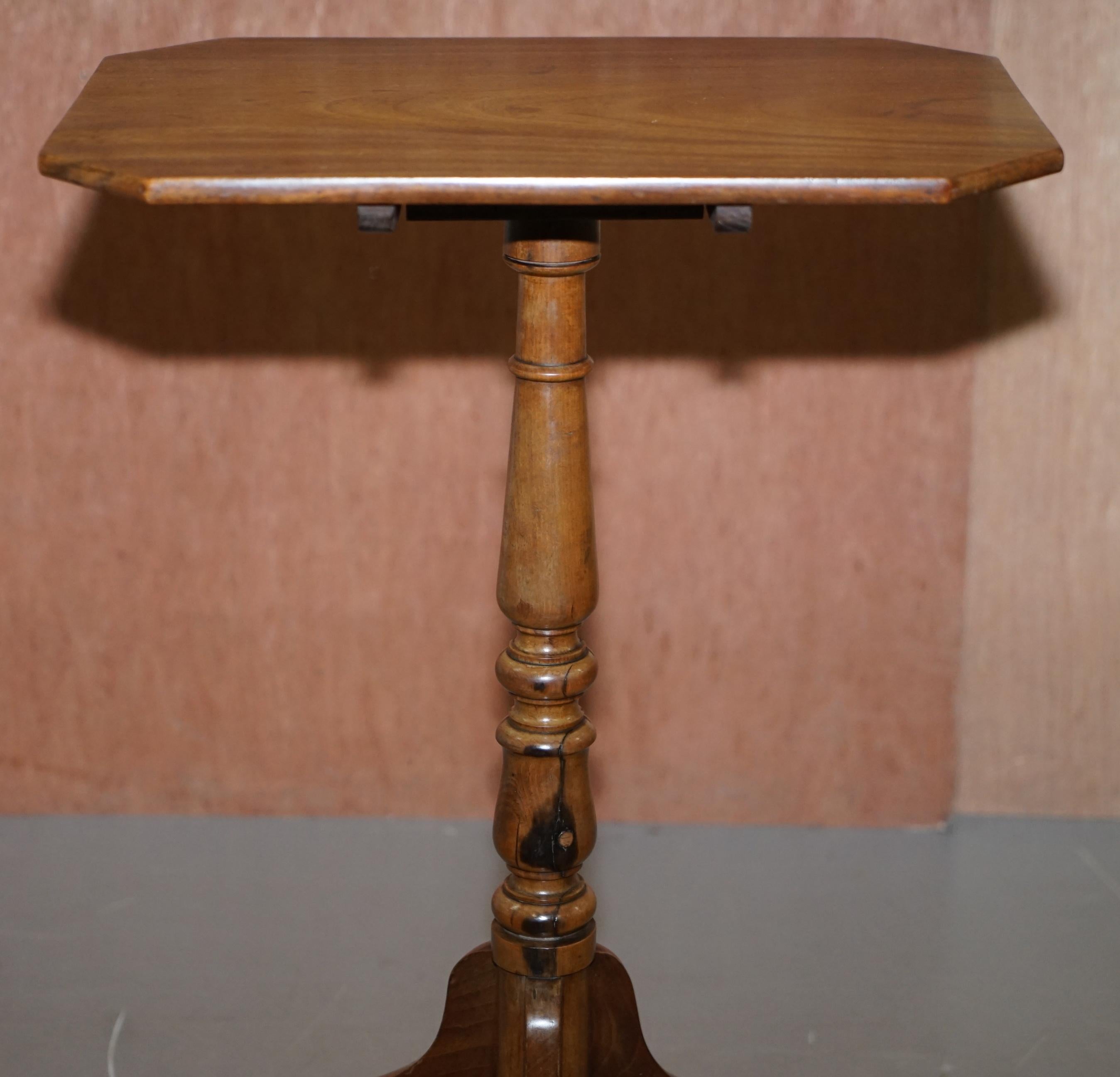 Hand-Crafted Lovely Victorian Walnut Rectangle Topped Tripod Side End Lamp Wine Table