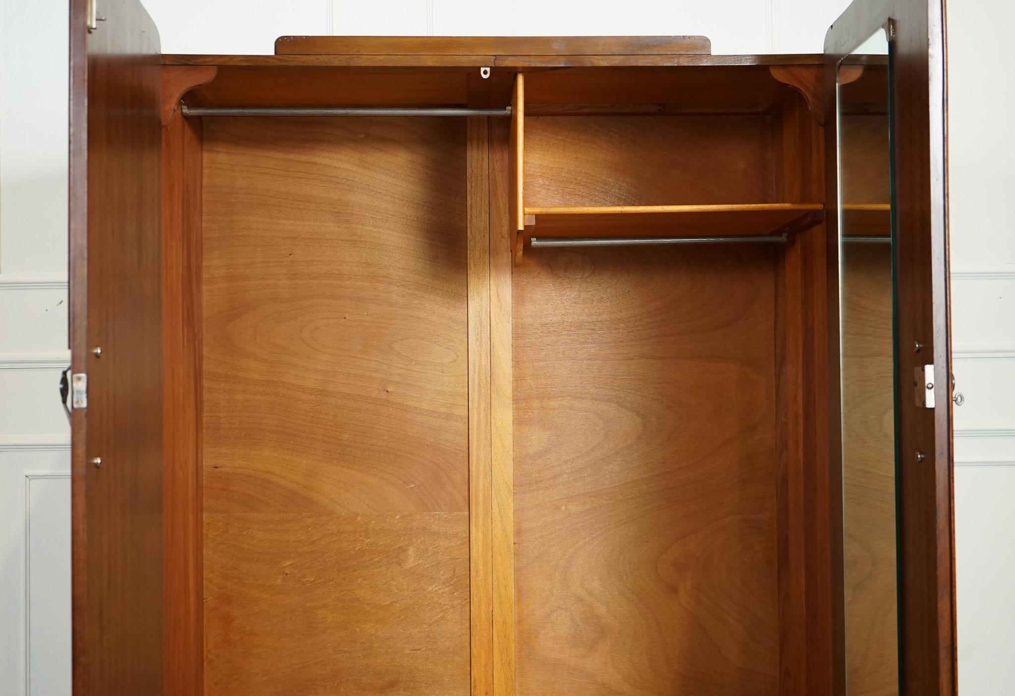 LOVELY ViNTAGE ART DECO WARDROBE J1 In Good Condition For Sale In Pulborough, GB