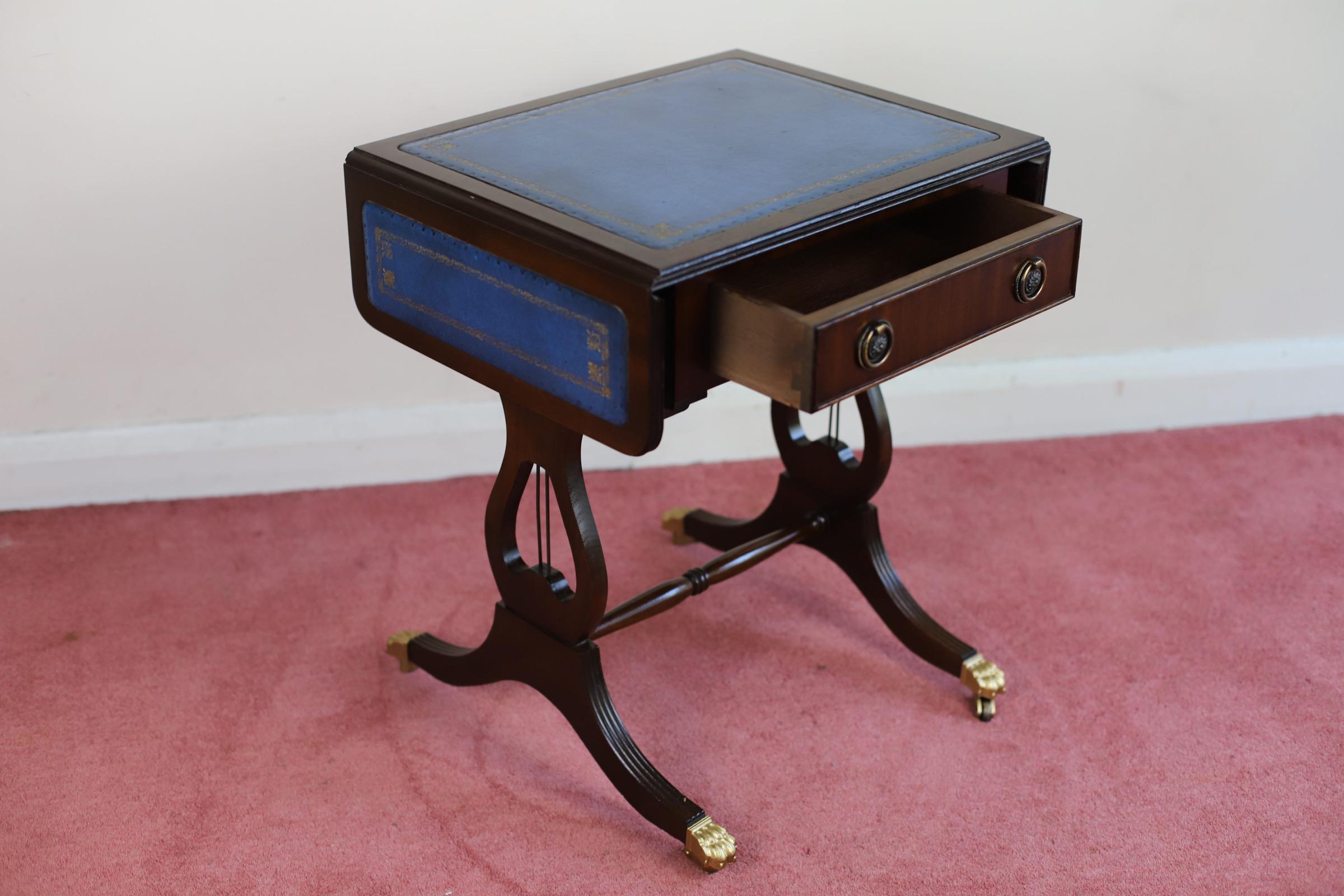 Lovely Vintage Blue Leather Side Table  In Good Condition In Crawley, GB