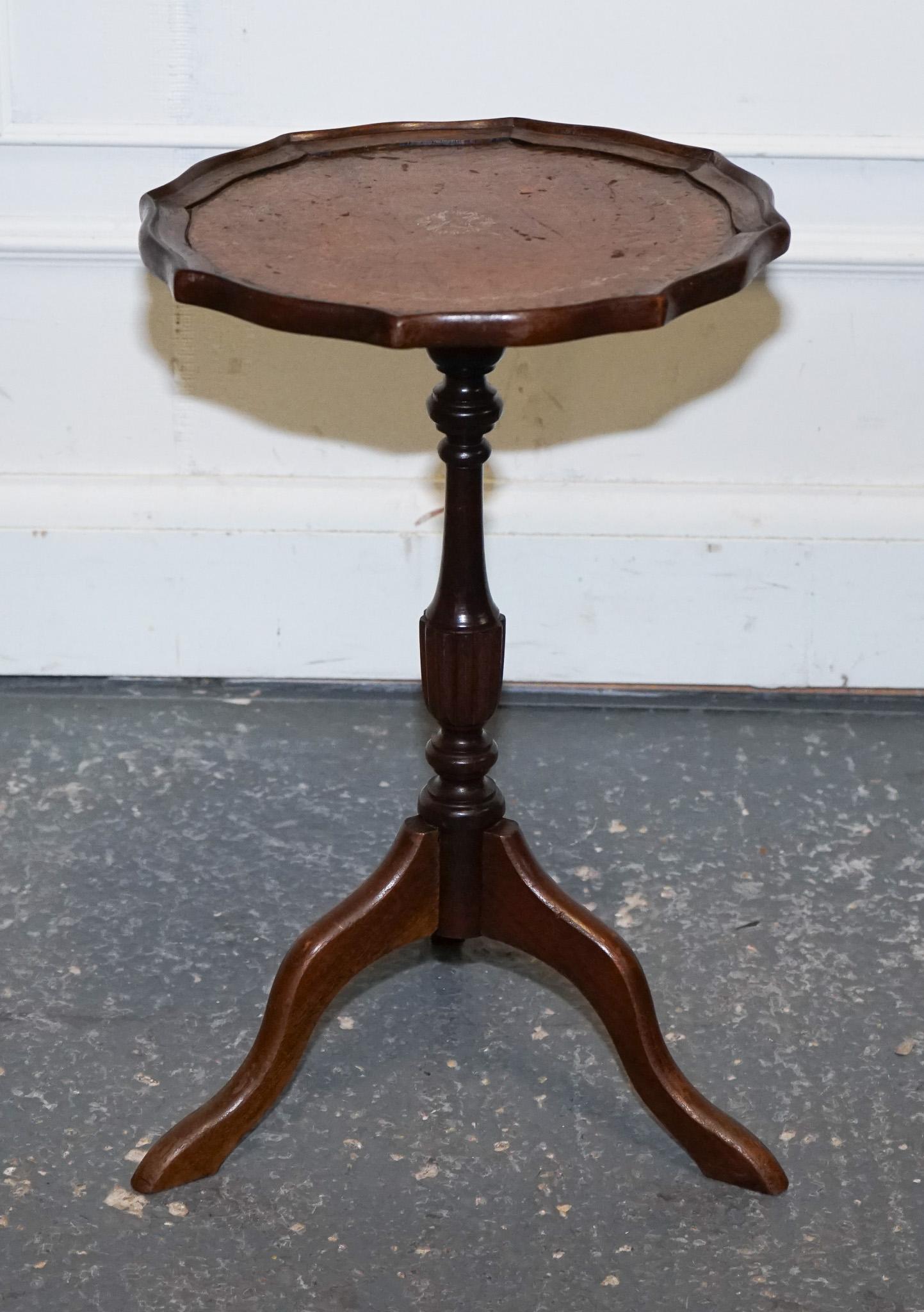 LOVELY VINTAGE BROWN GOLD LEATHER TOP PLANT WINE SIDE STAND ON TRiPOD FEET Británico en venta