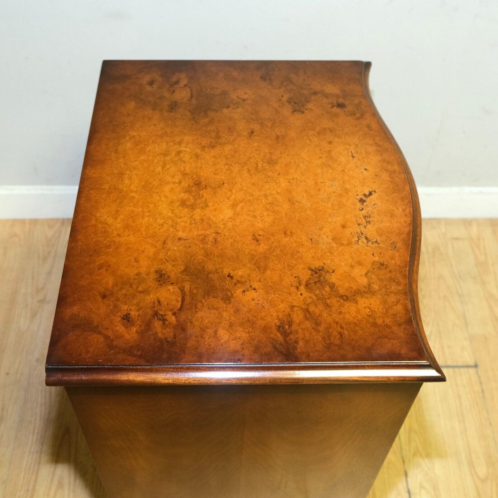 Lovely Vintage Burr Walnut Bevan Funnell Serpentine Fronted Chest of Drawers For Sale 3