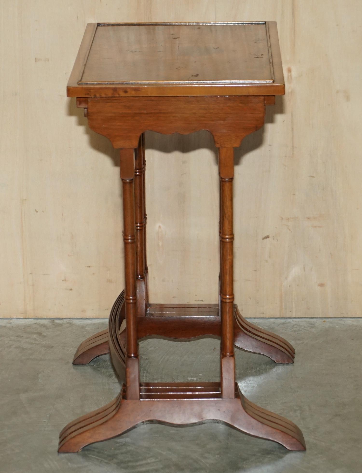 Lovely Vintage Burr Walnut Chippendale Style Nest of Three Side End Lamp Tables For Sale 2