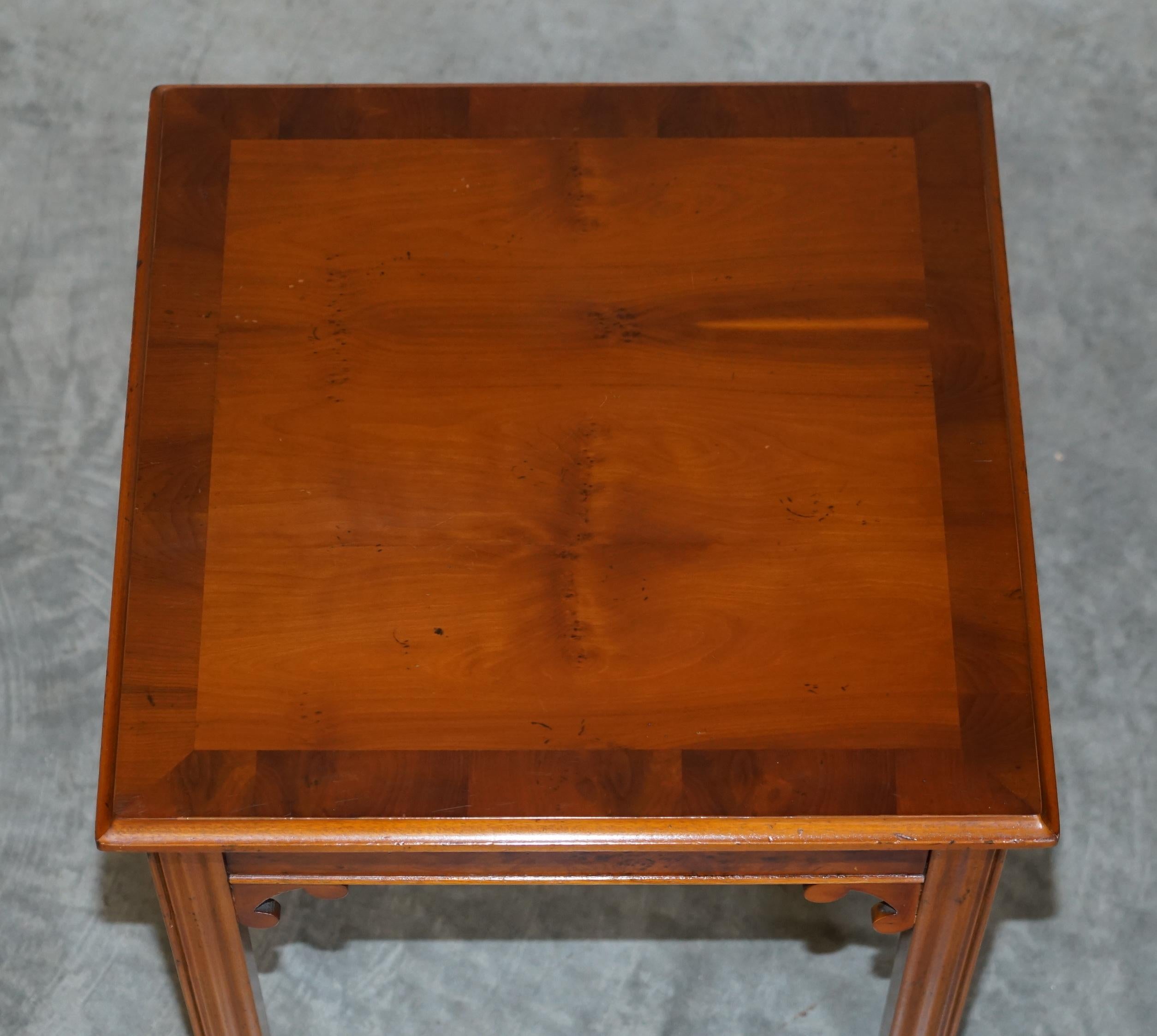 Hand-Crafted Lovely Vintage Burr Yew Wood Side End Lamp Wine Table with Chippendale Arches For Sale