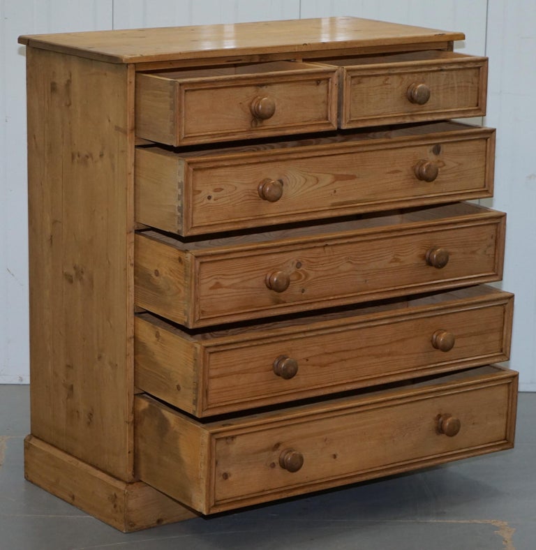 Lovely Vintage Chest of Solid Pine Drawers Two over Four Formation English Made For Sale at 1stdibs