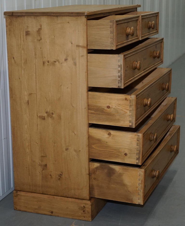 Lovely Vintage Chest of Solid Pine Drawers Two over Four Formation English Made For Sale at 1stdibs