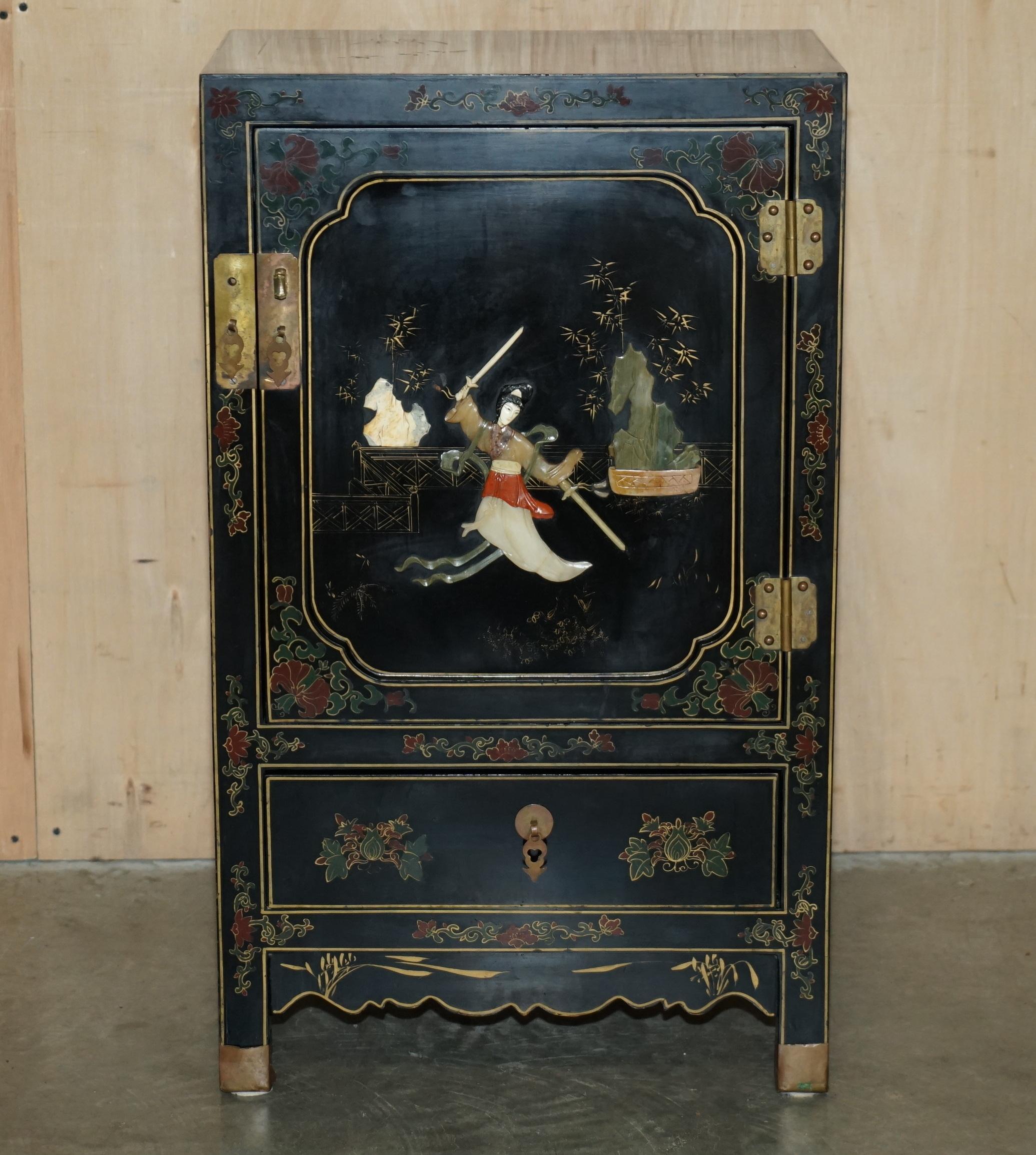 Royal House Antiques

Royal House Antiques is delighted to offer for sale this lovely vintage Chinese side cabinet with native scenes of a Samurai warrior carved out of soapstone and decorated in the Chinoiserie style

Please note the delivery fee