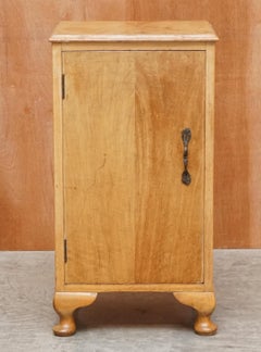 Lovely Vintage circa 1930's Bedside Lamp End Wine Table Burr Walnut Part Suite