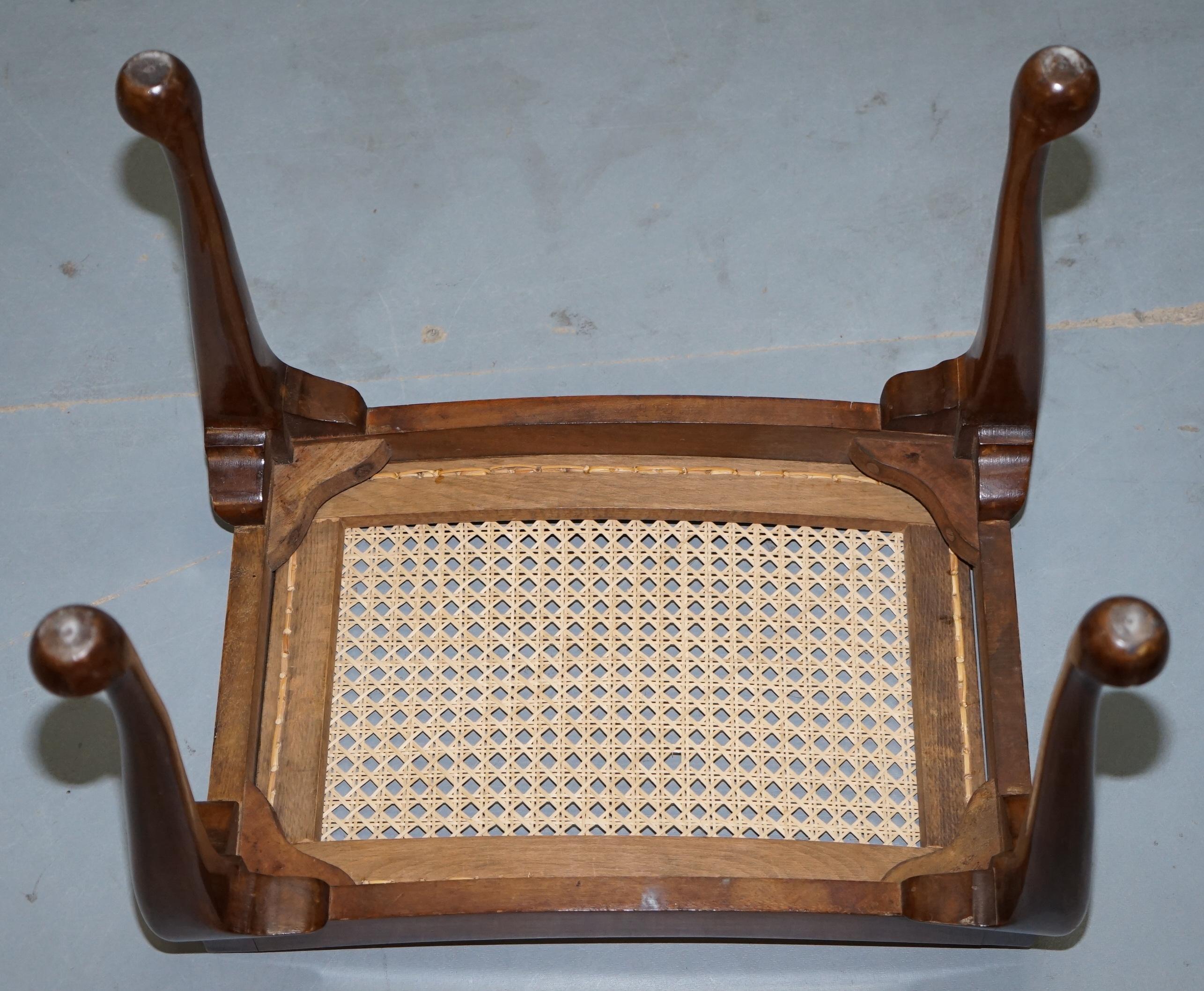 Lovely Vintage circa 1940s Rattan Berger Bench Stool Seat with Cabriolet Legs 8