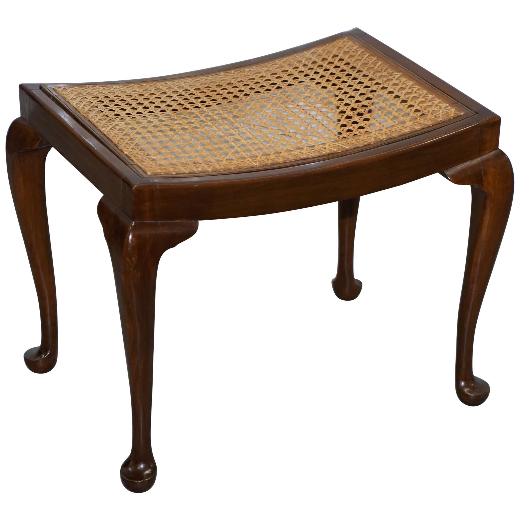 Lovely Vintage circa 1940s Rattan Berger Bench Stool Seat with Cabriolet Legs