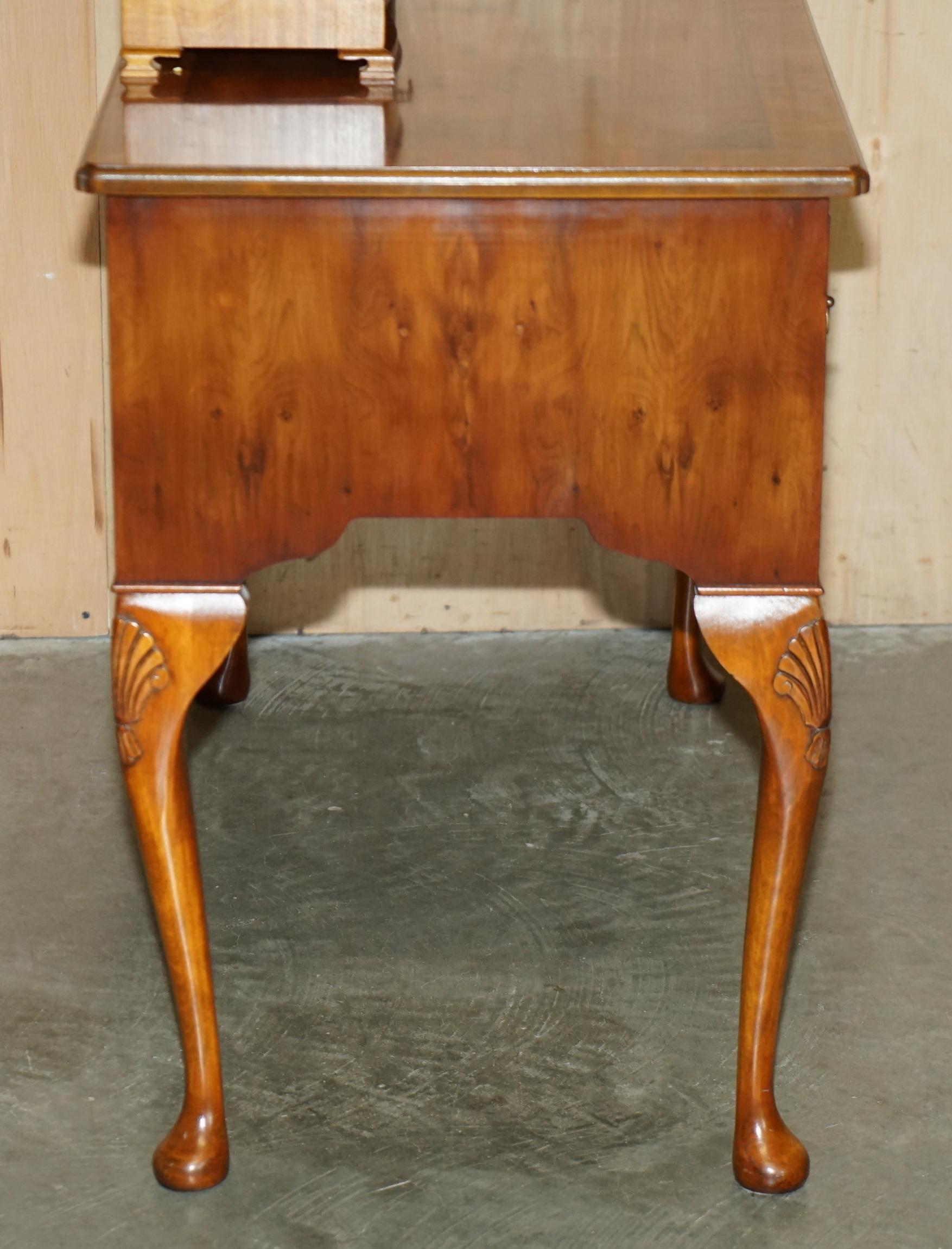 LOVELY VINTAGE ENGLISH BURR WALNUT DRESSING TABLE, MIRROR AND SiDE CHAIR For Sale 3