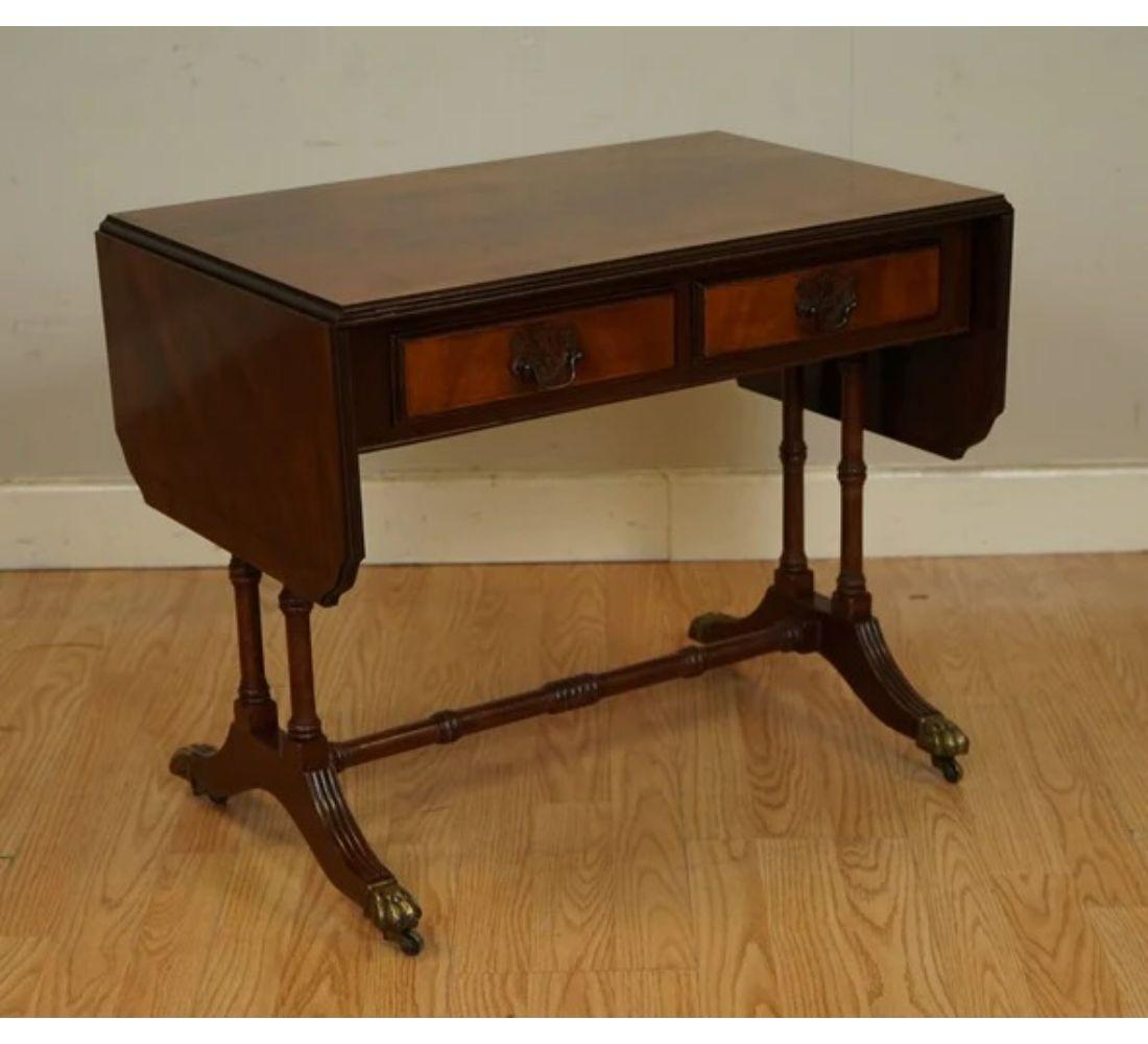 Lovely Vintage Flamed Hardwood Extending Drop Leaf Side End Table For Sale 4