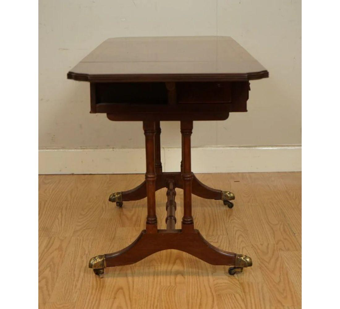 Lovely Vintage Flamed Hardwood Extending Drop Leaf Side End Table For Sale 2