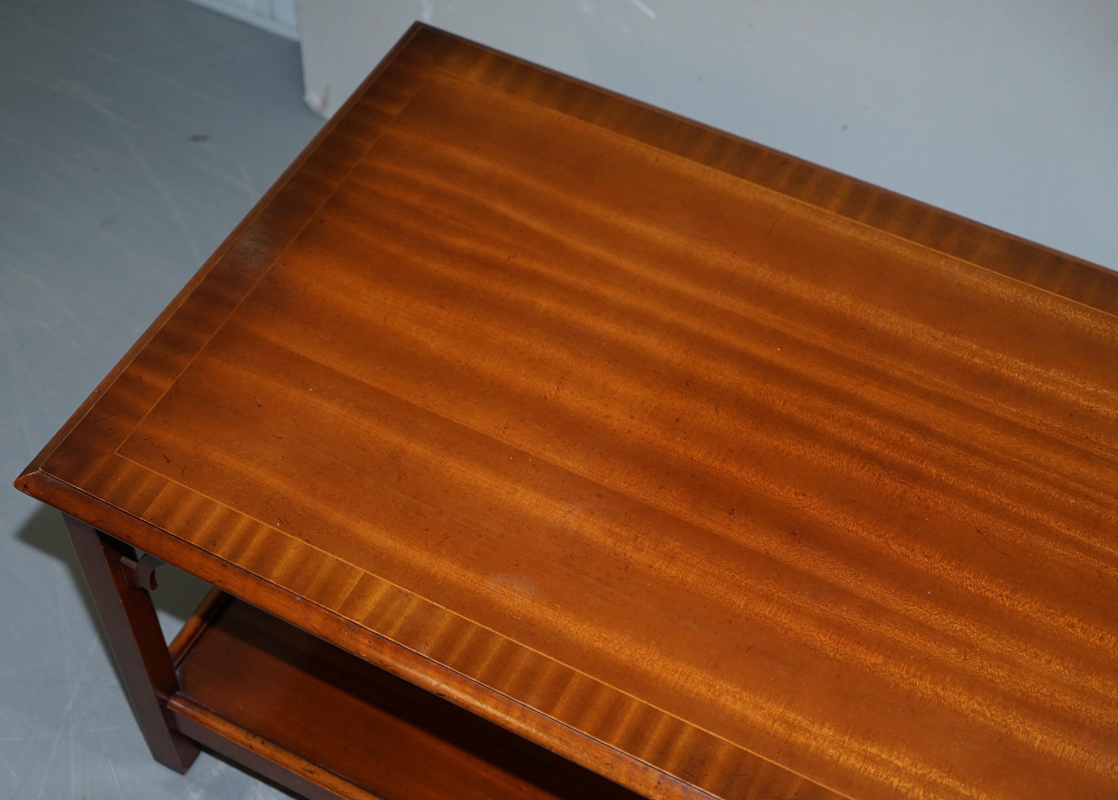 Mid-Century Modern Lovely Vintage Flamed Hardwood Bradley Furniture Long Coffee Table Nice Design