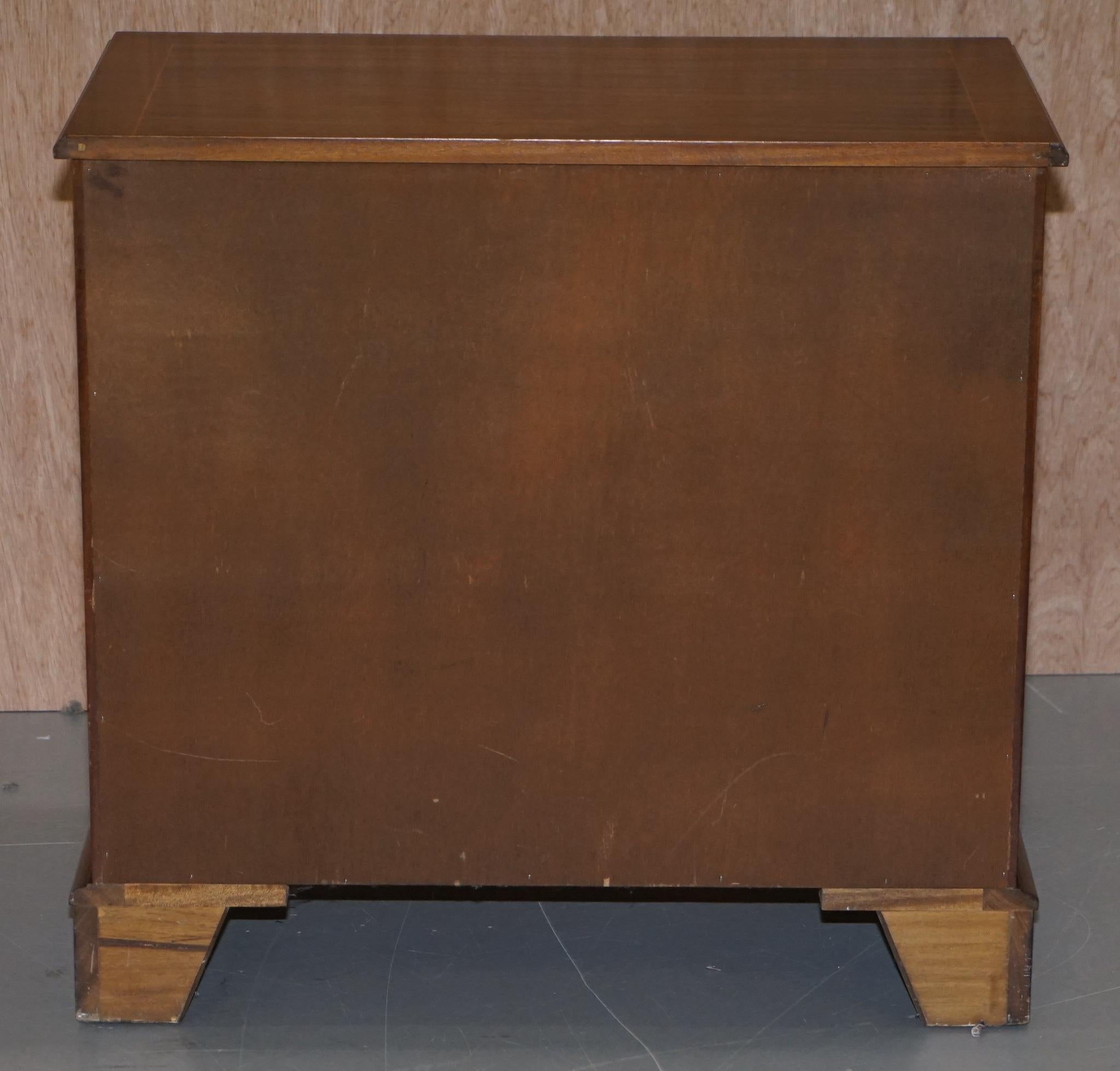 Lovely Vintage Flamed Hardwood Side Table Sized Chest of Drawers Utilitarian For Sale 1