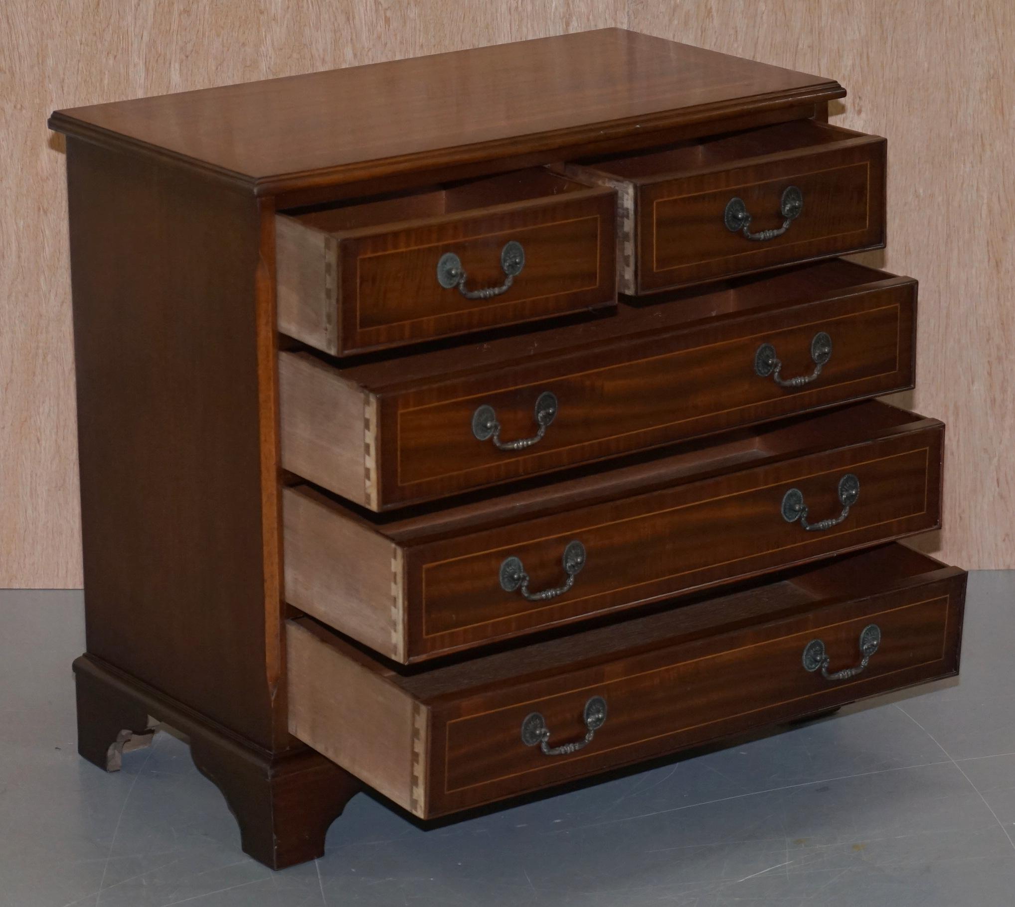 Lovely Vintage Flamed Hardwood Side Table Sized Chest of Drawers Utilitarian For Sale 3
