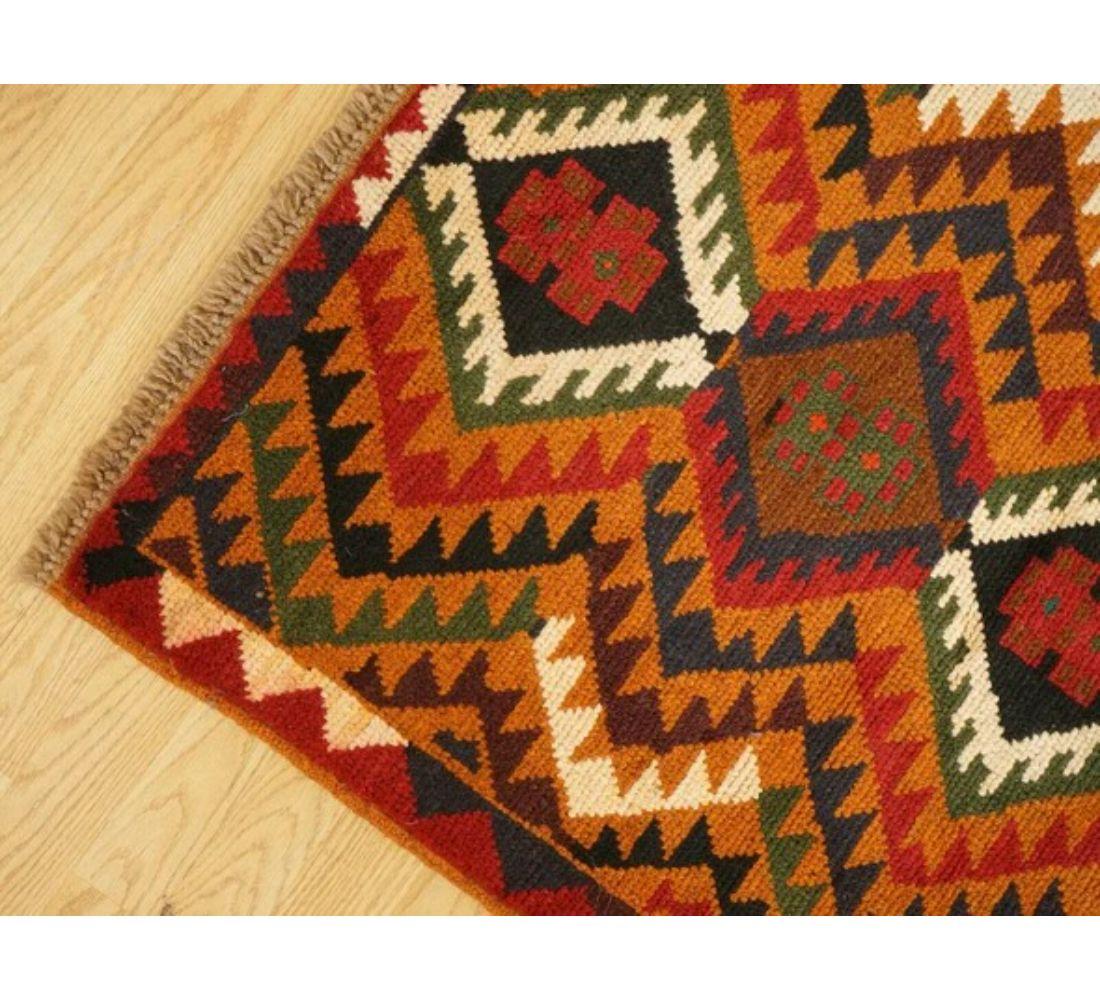 Preciosa alfombra azteca Kilim geométrica vintage en Bueno estado para la venta en Pulborough, GB